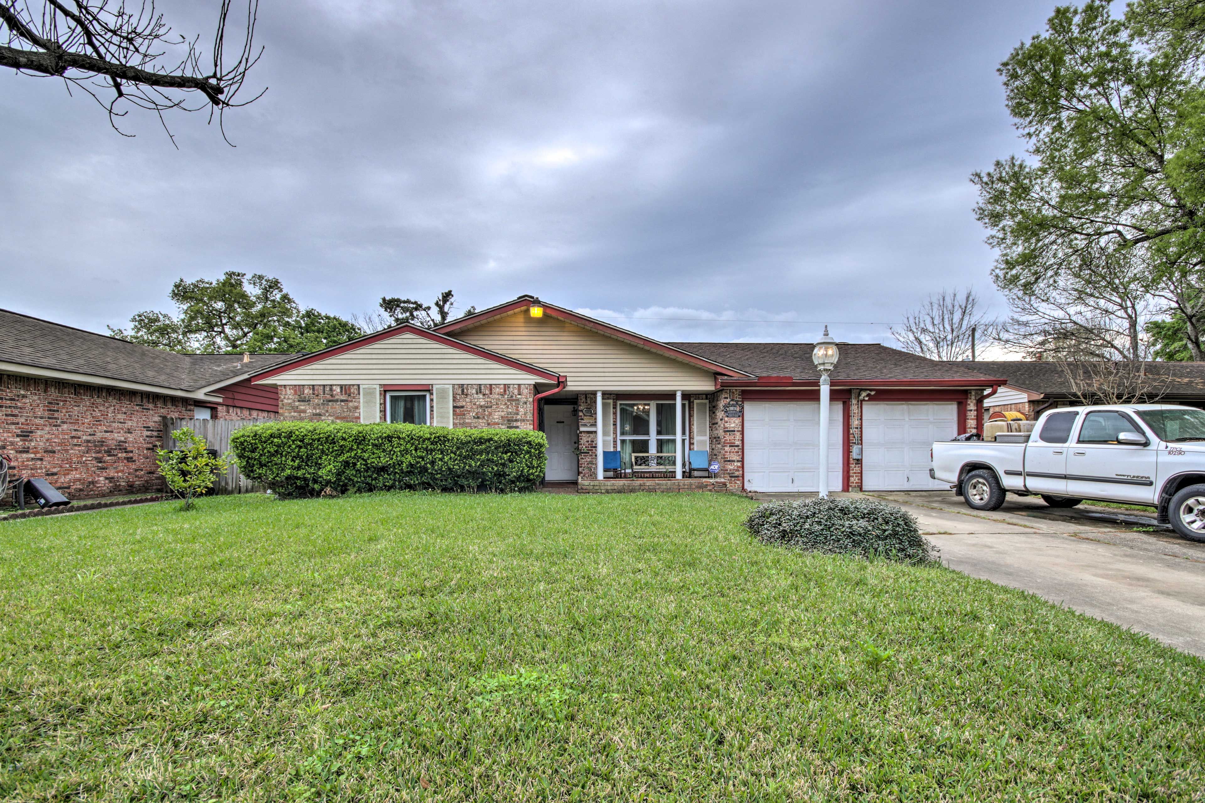 This home has room for 1 vehicle in the garage and 2 in the driveway.