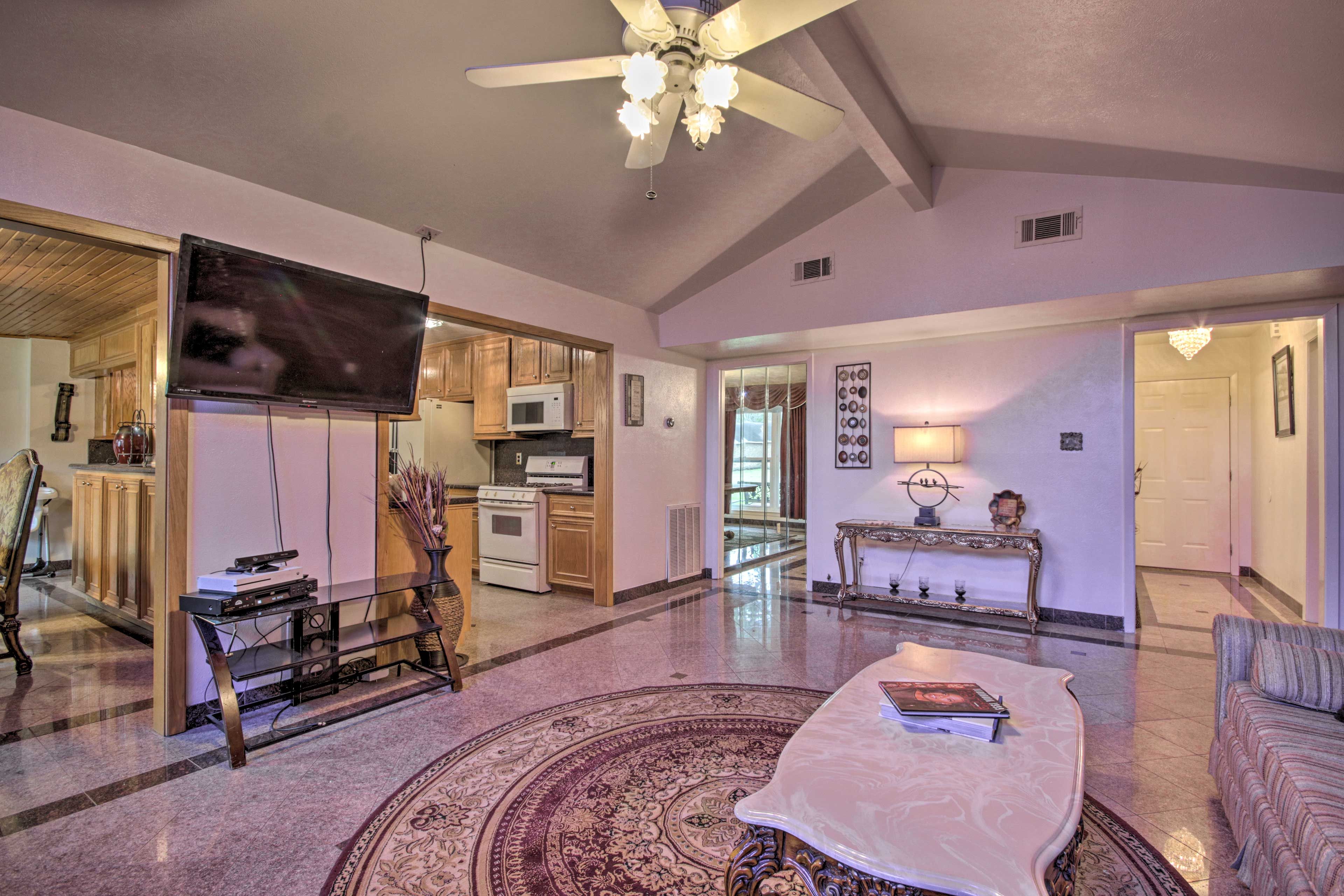 This home is just a block away from Herman Brown Park for a cookout.