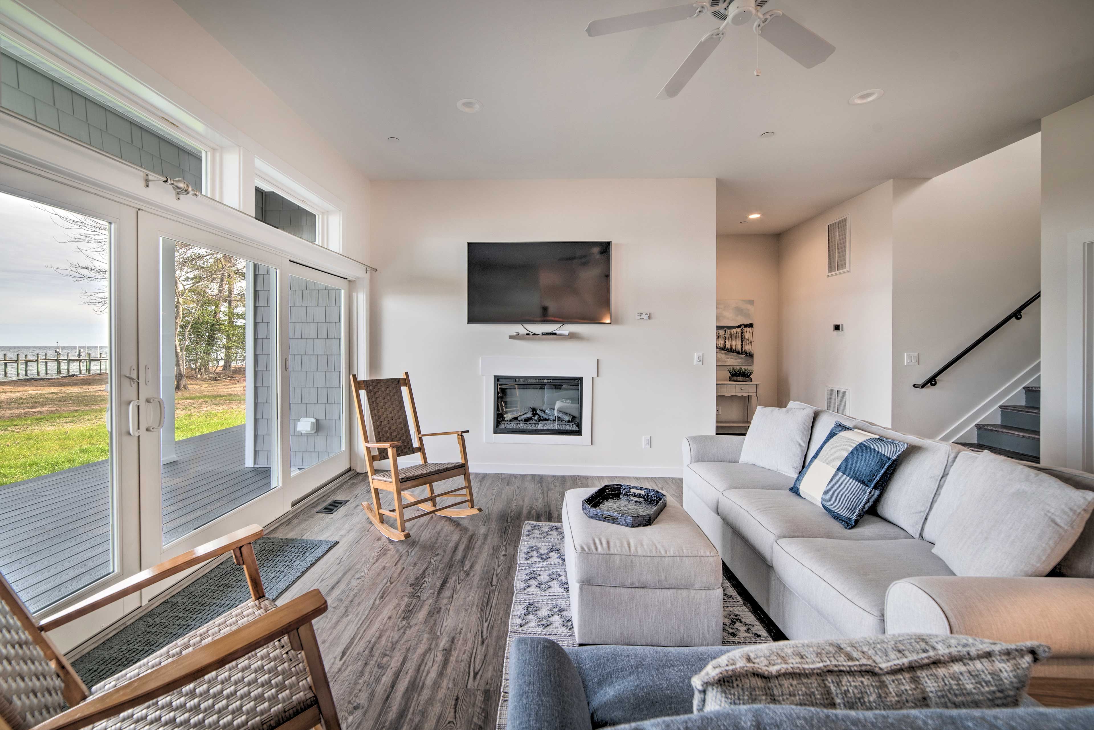 Family Room | Free WiFi | Central A/C | Smart TV | 1st Floor