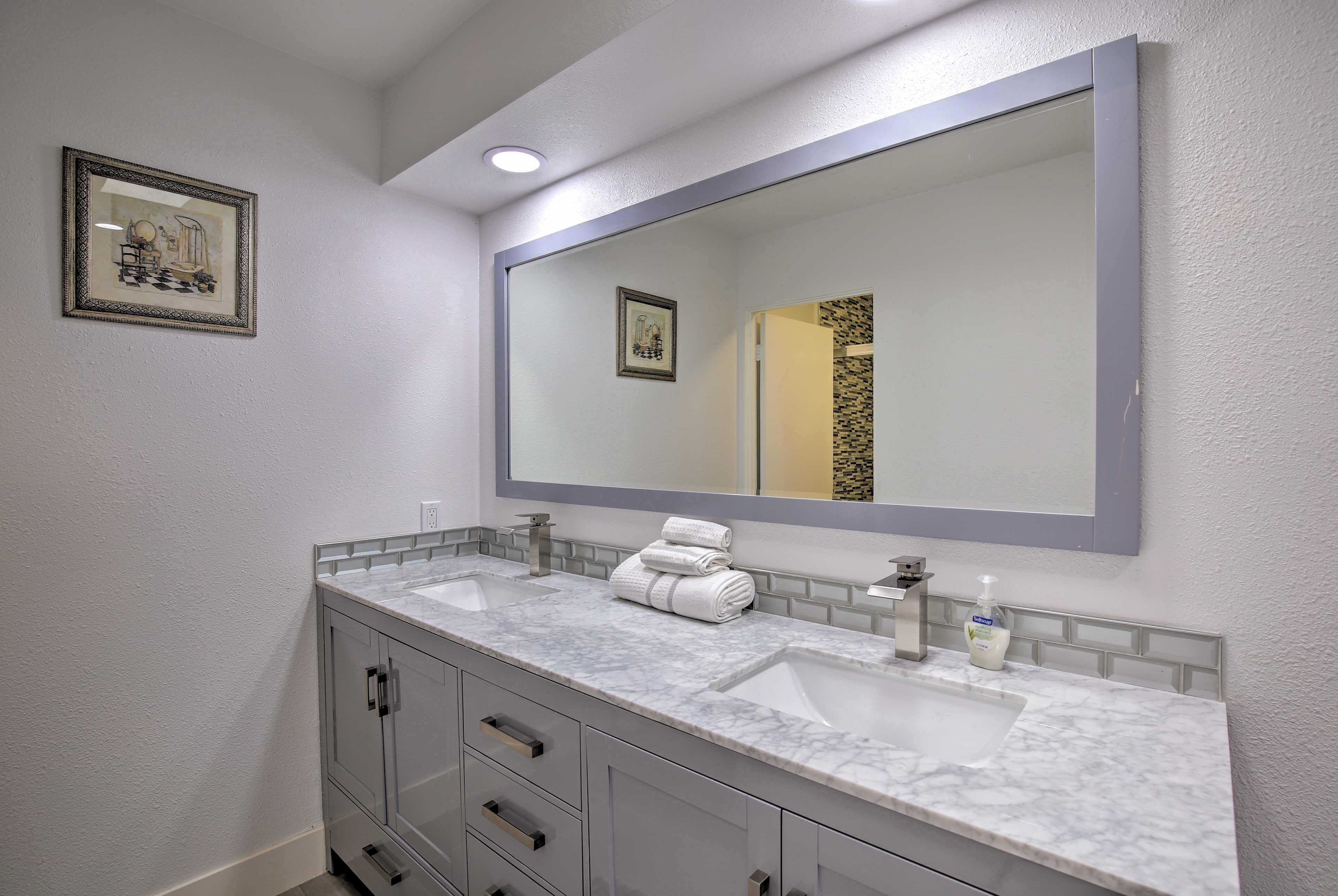 Dual sinks are the key to long-lasting relationships!