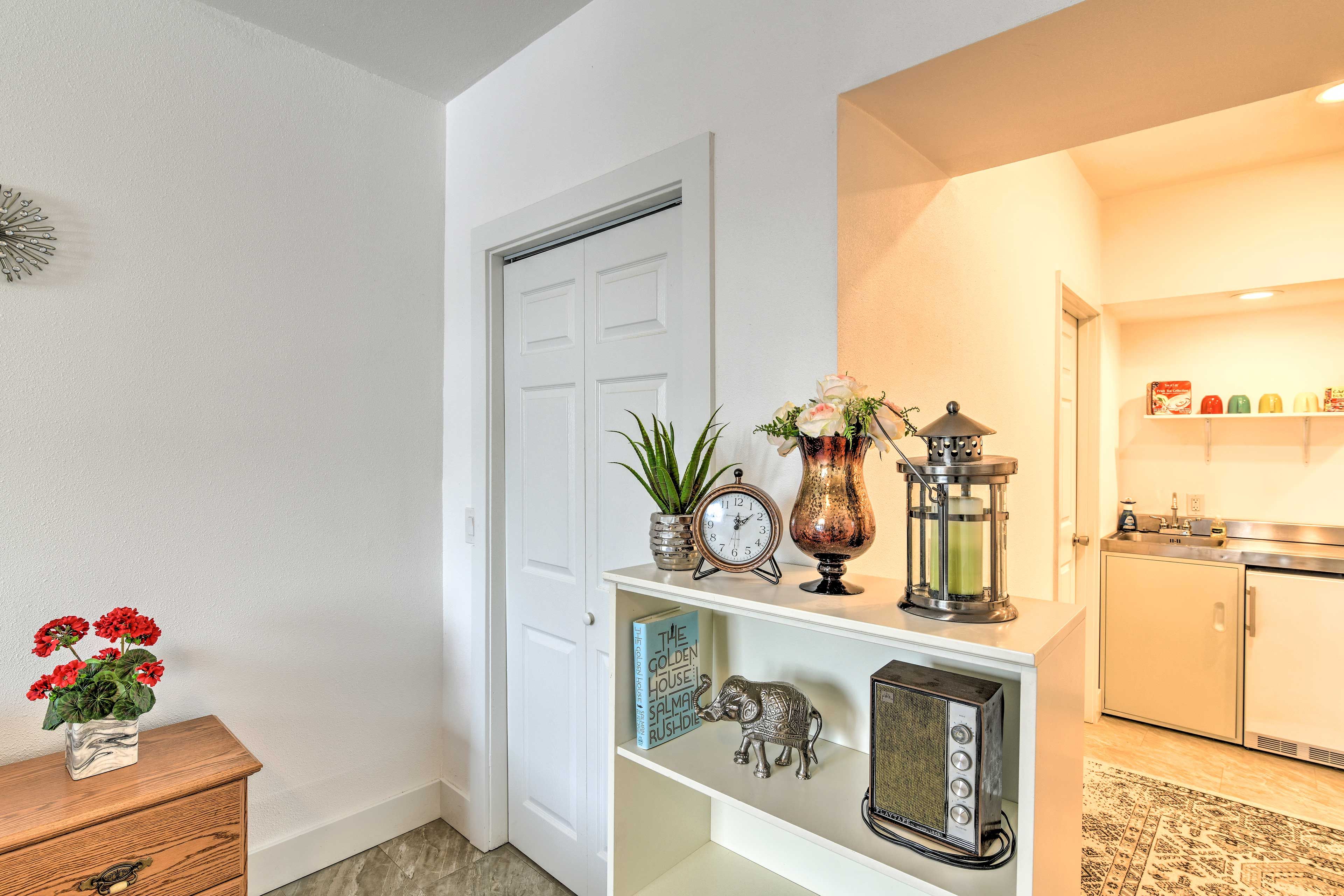 Aesthetic accents add ambiance to this Anchorage apartment.