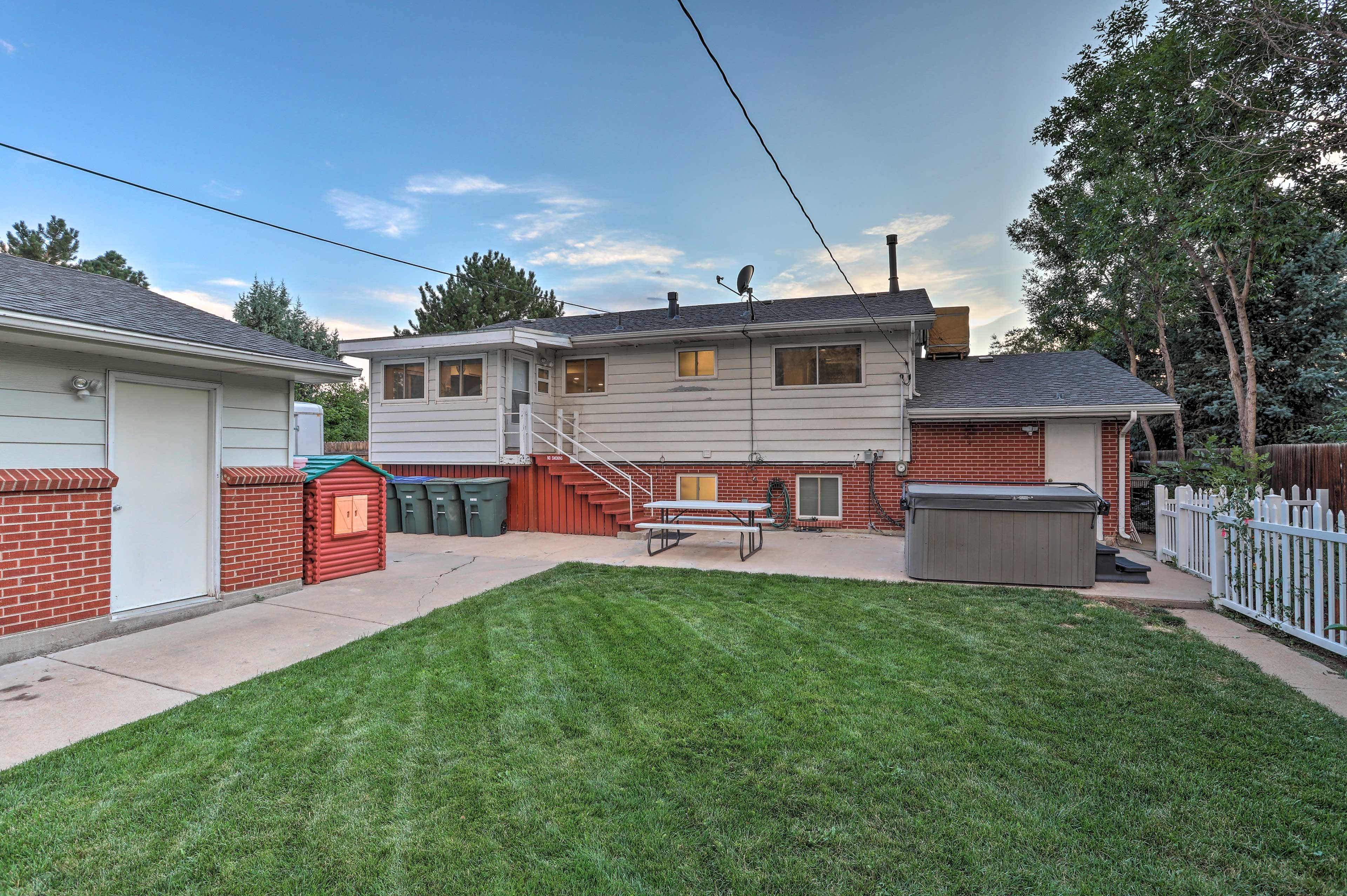 Backyard | Gas Grill | No Hot Tub Access