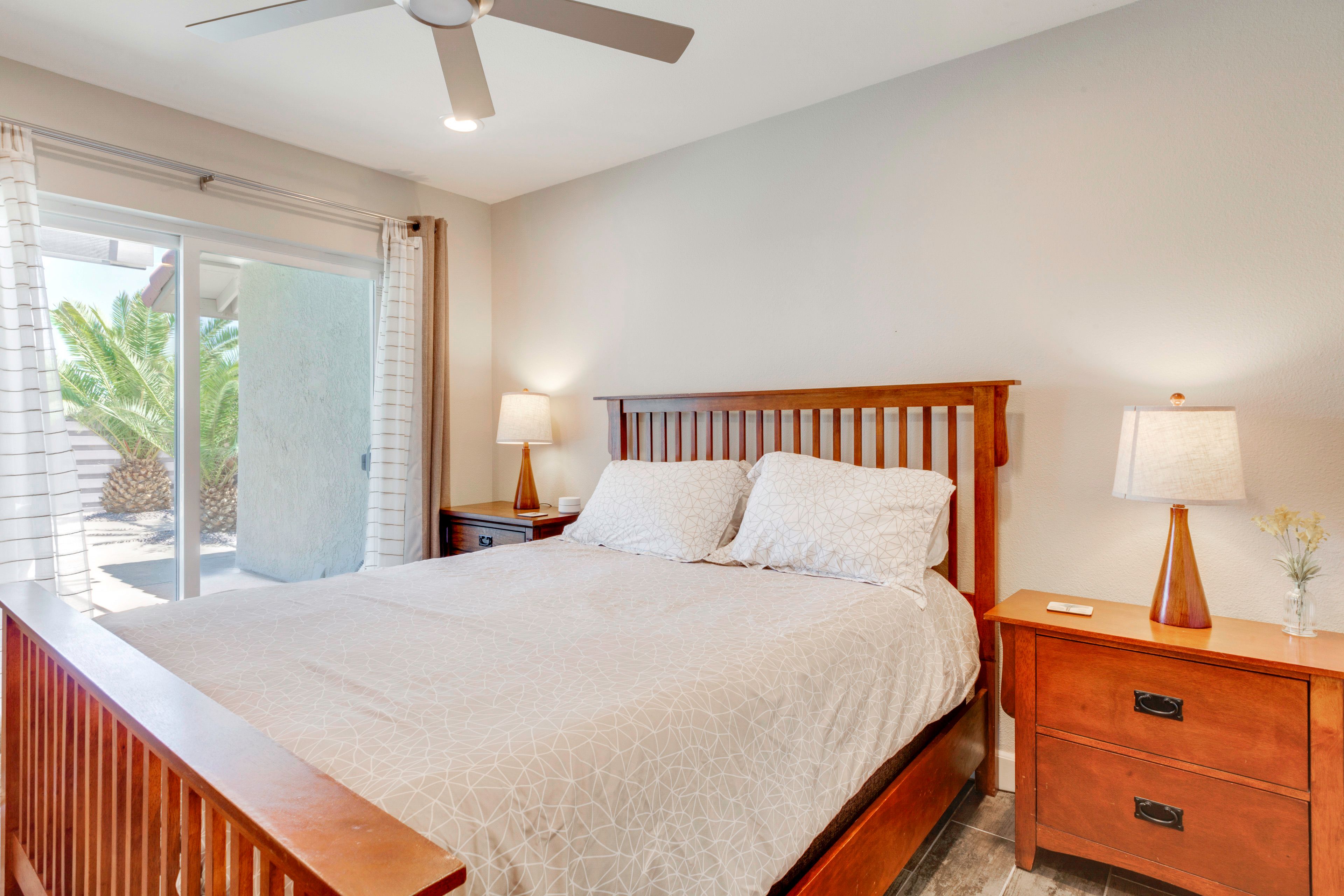 Bedroom 3 | Queen Bed