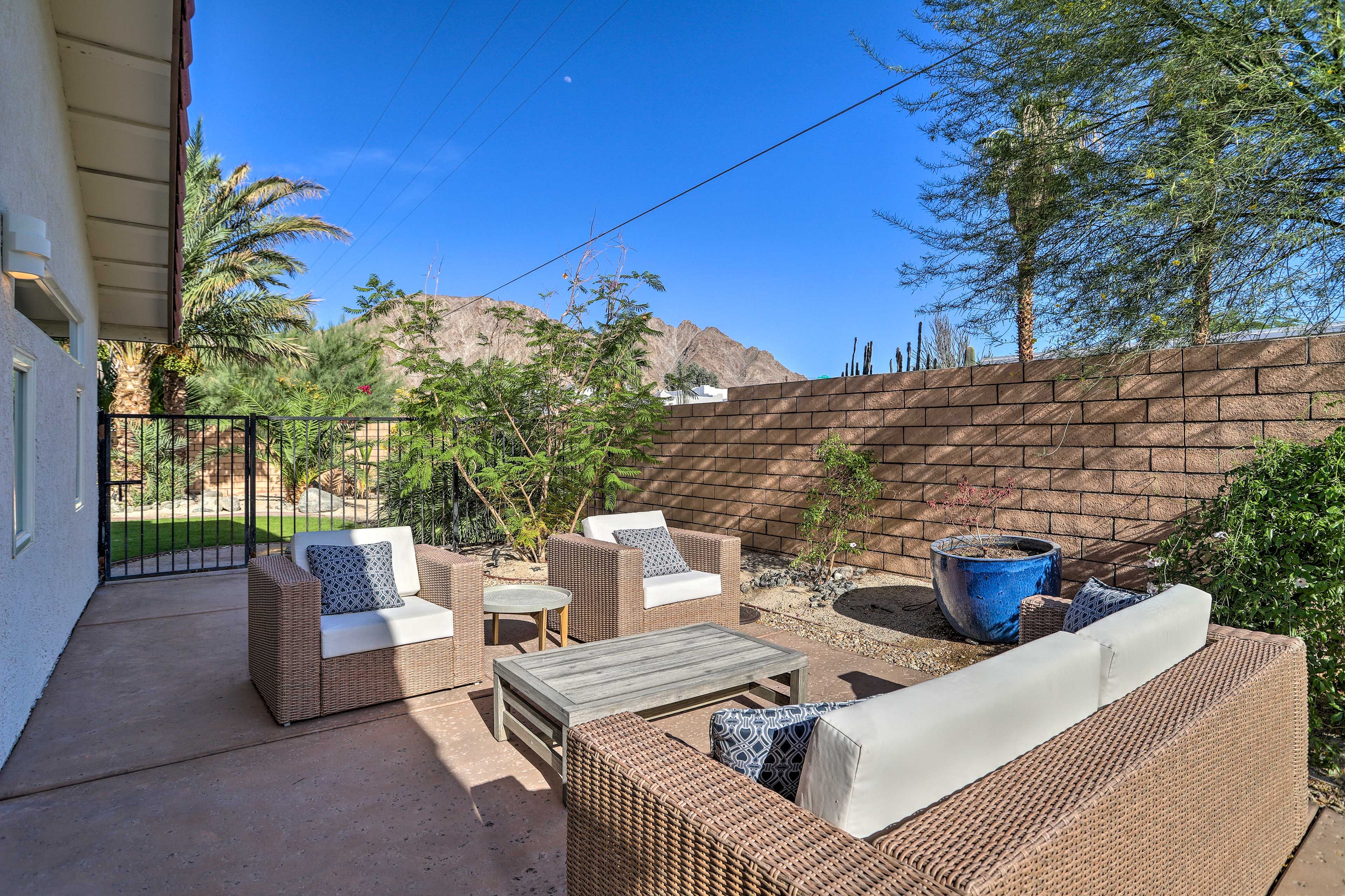 Furnished Patio