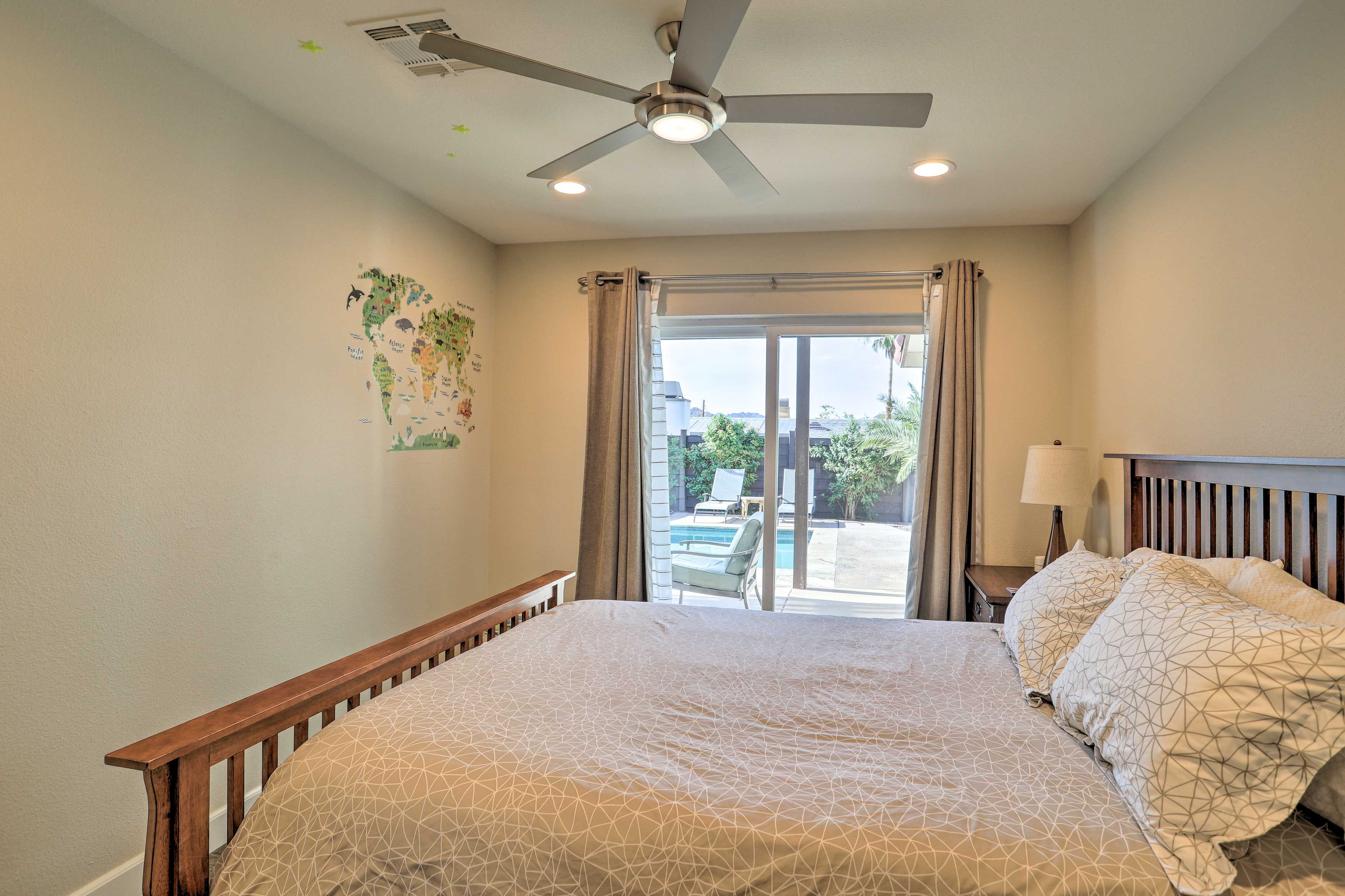 Bedroom 3 | Queen Bed