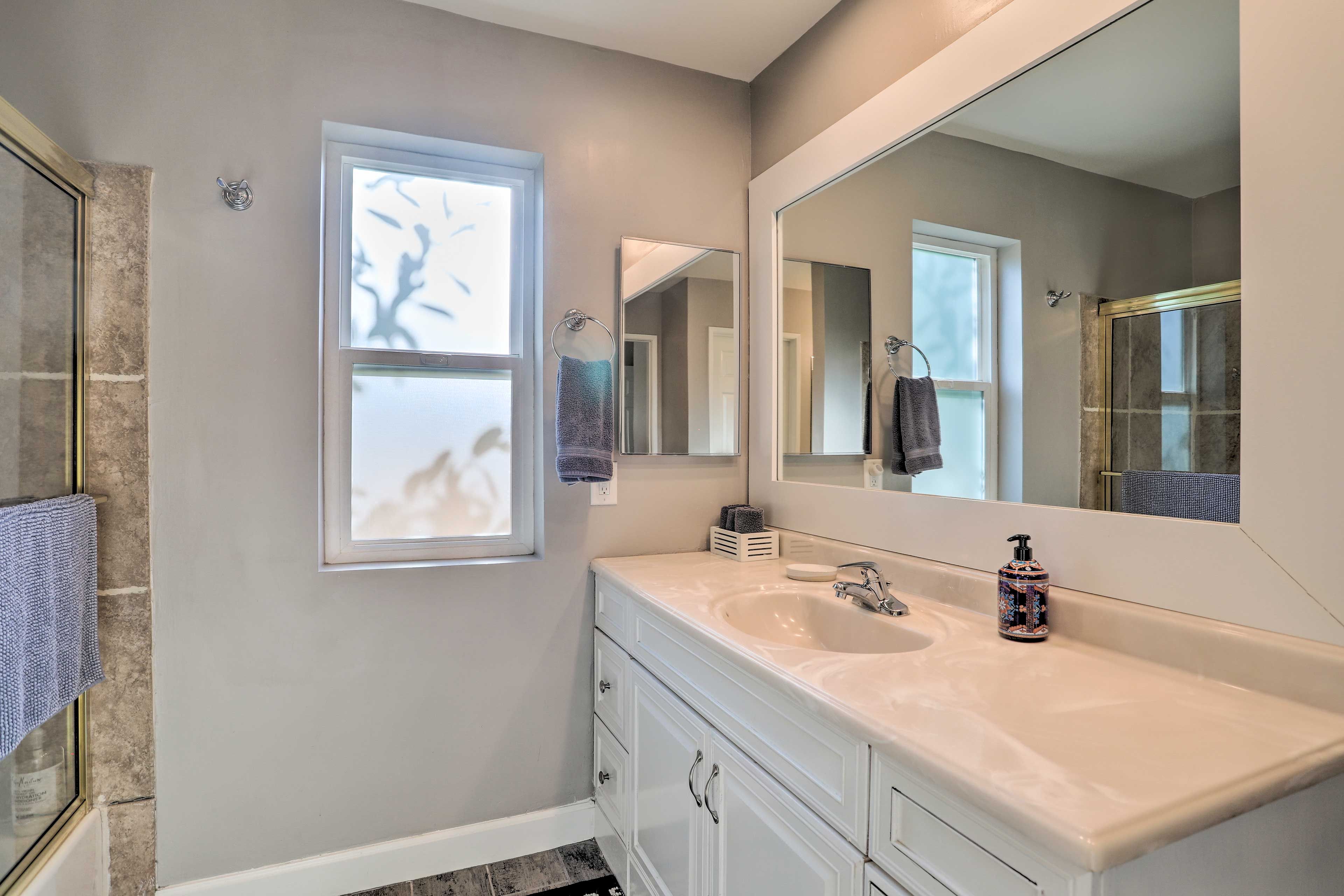 Full Bathroom