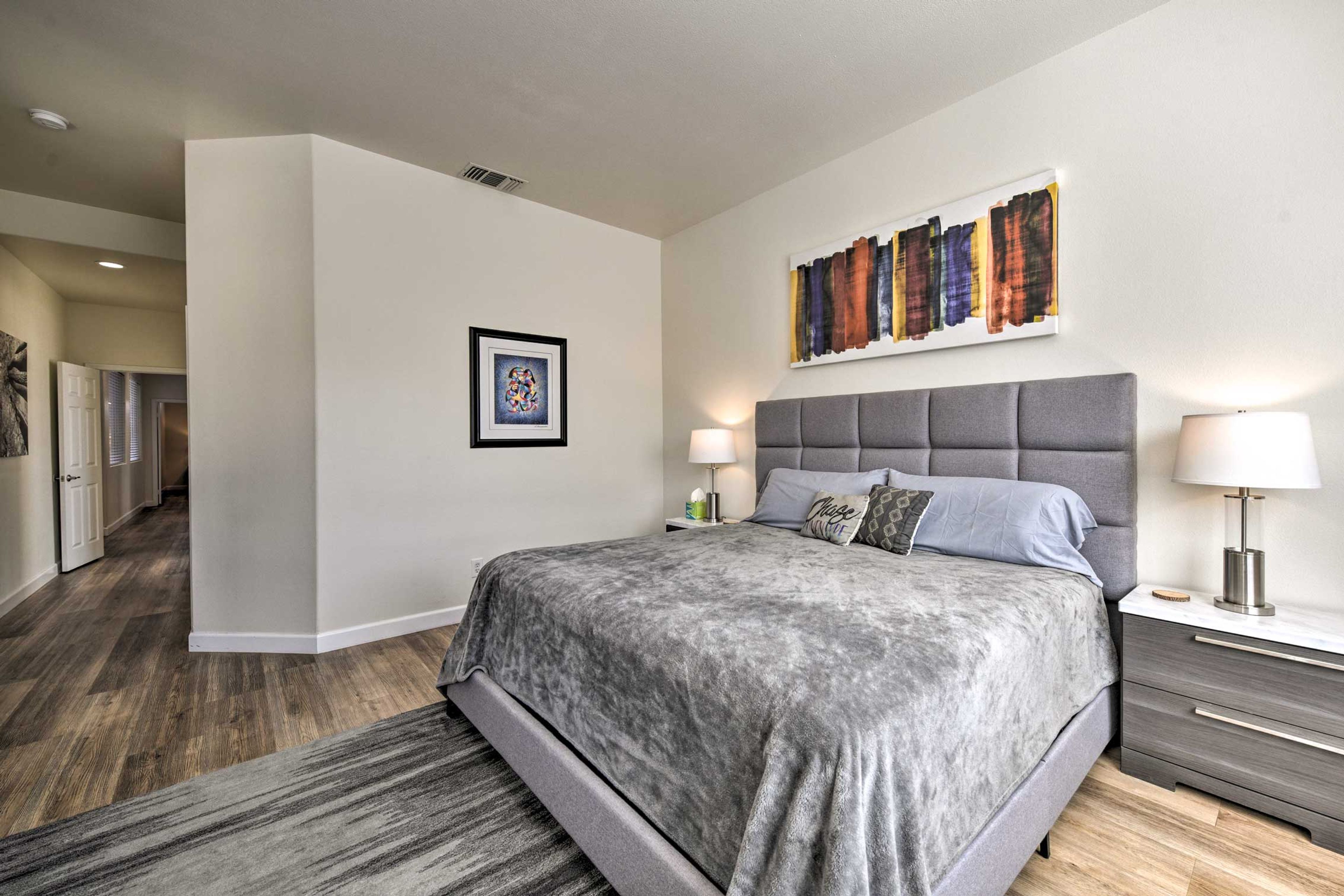 Bedroom 1 | King Bed | En-Suite Bathroom