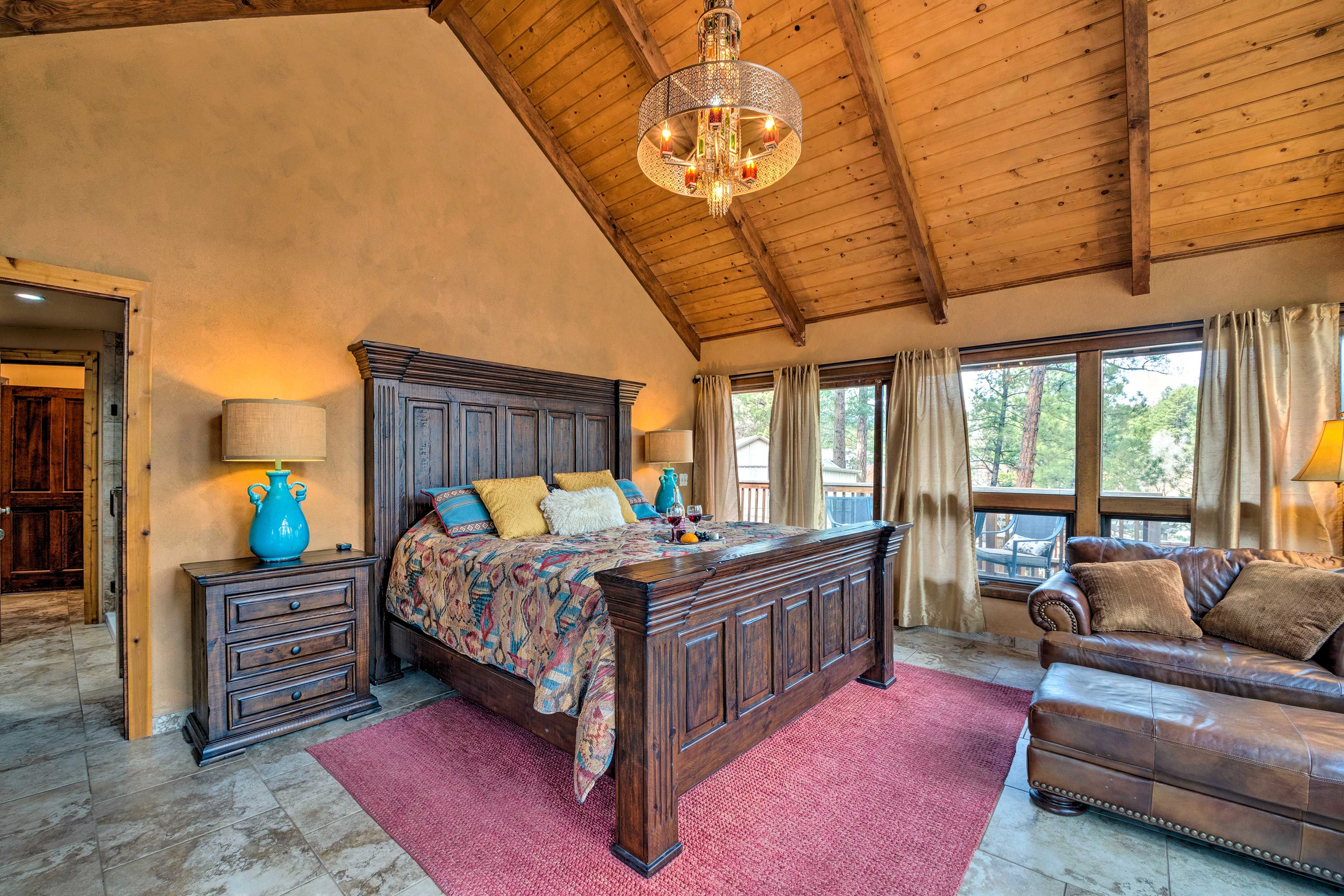 Bedroom 1 | King Bed | Seating Area