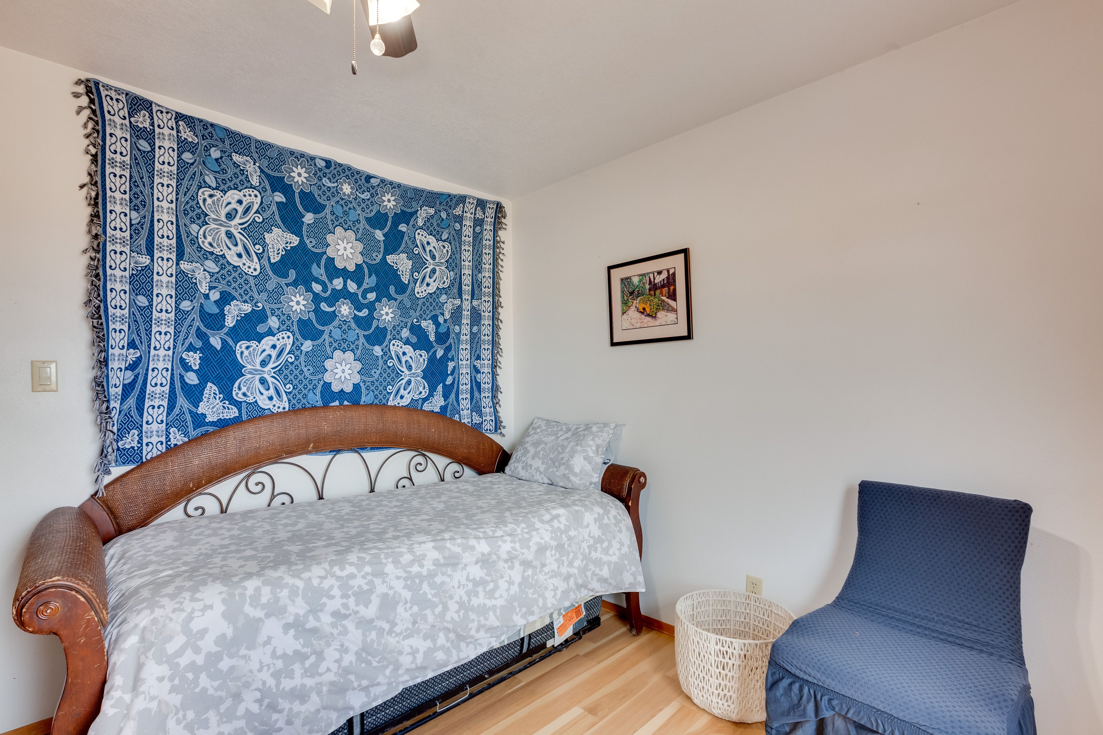 Bedroom 3 | Twin Daybed w/ Twin Trundle