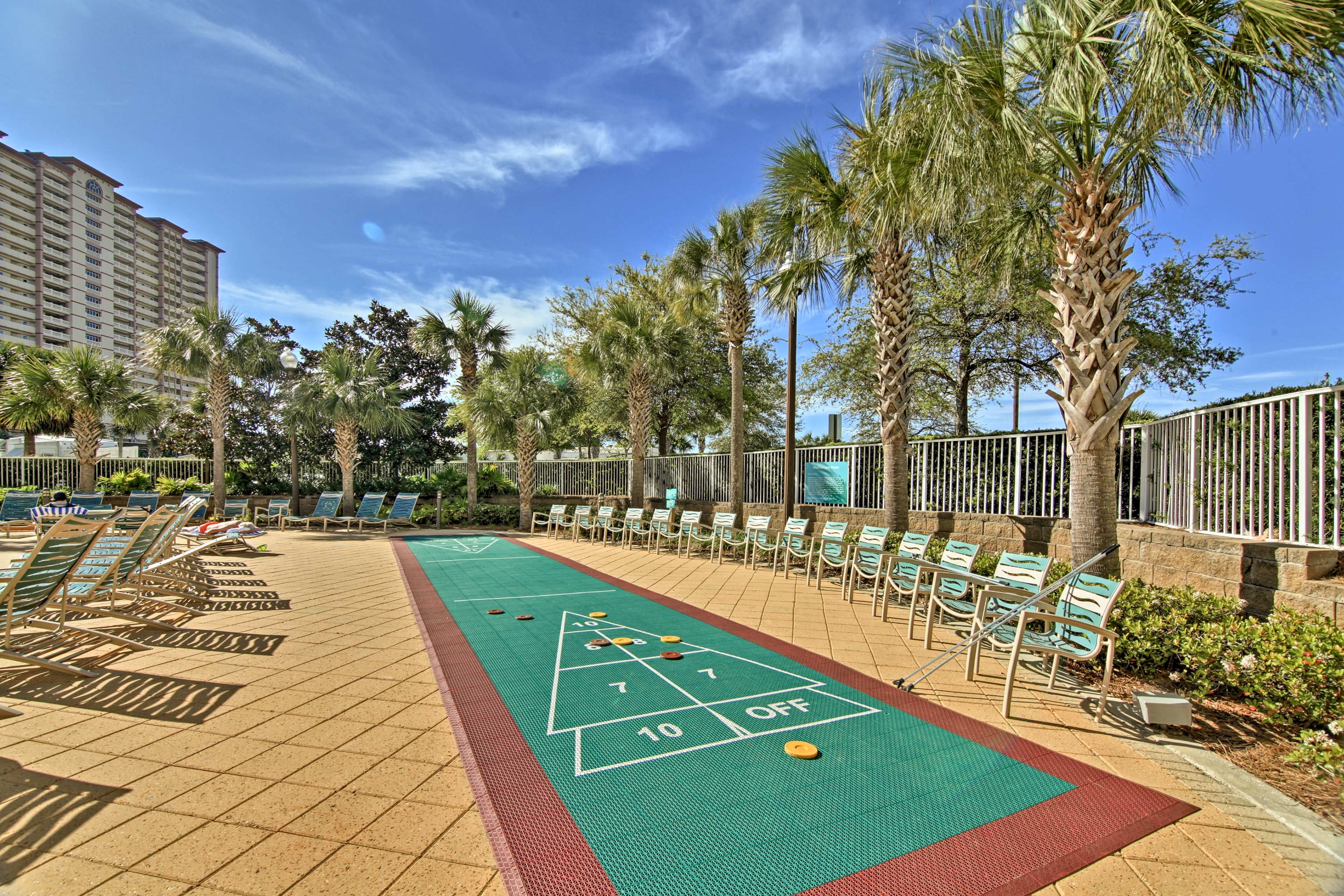 Community Amenities | Floor Shuffleboard