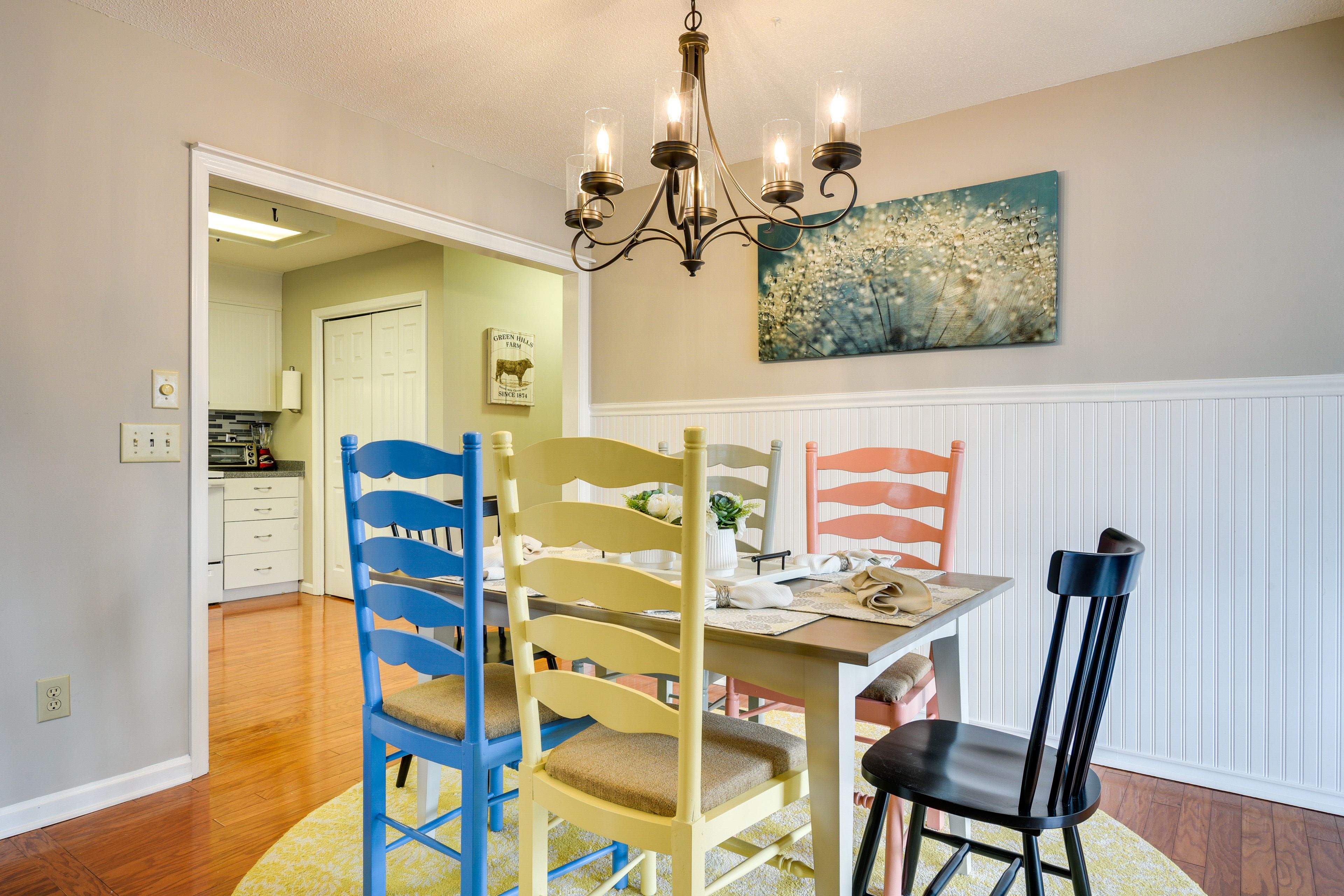 Dining Area | 1st Floor