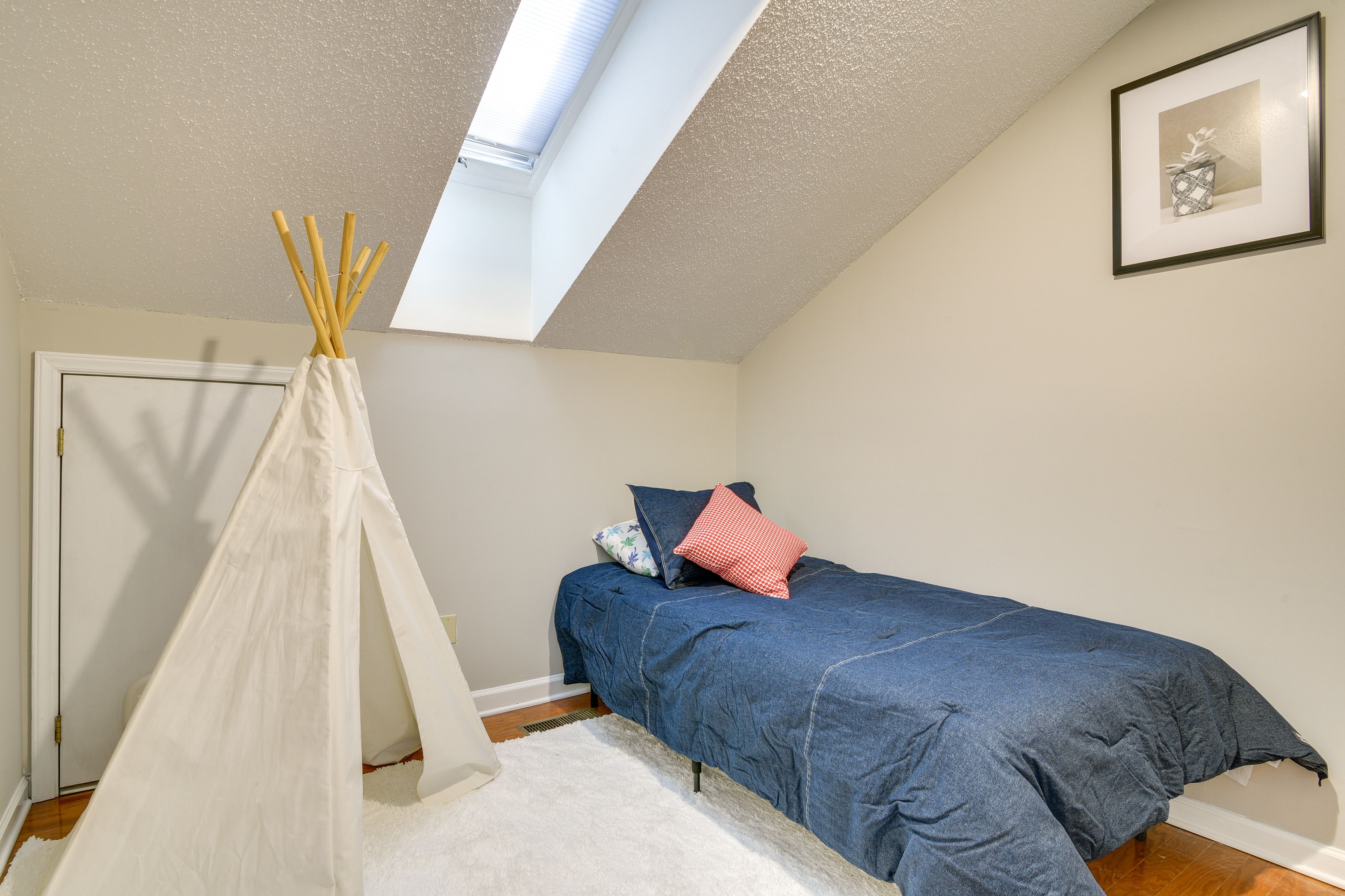 Bedroom 3 | Twin Bed | Loft