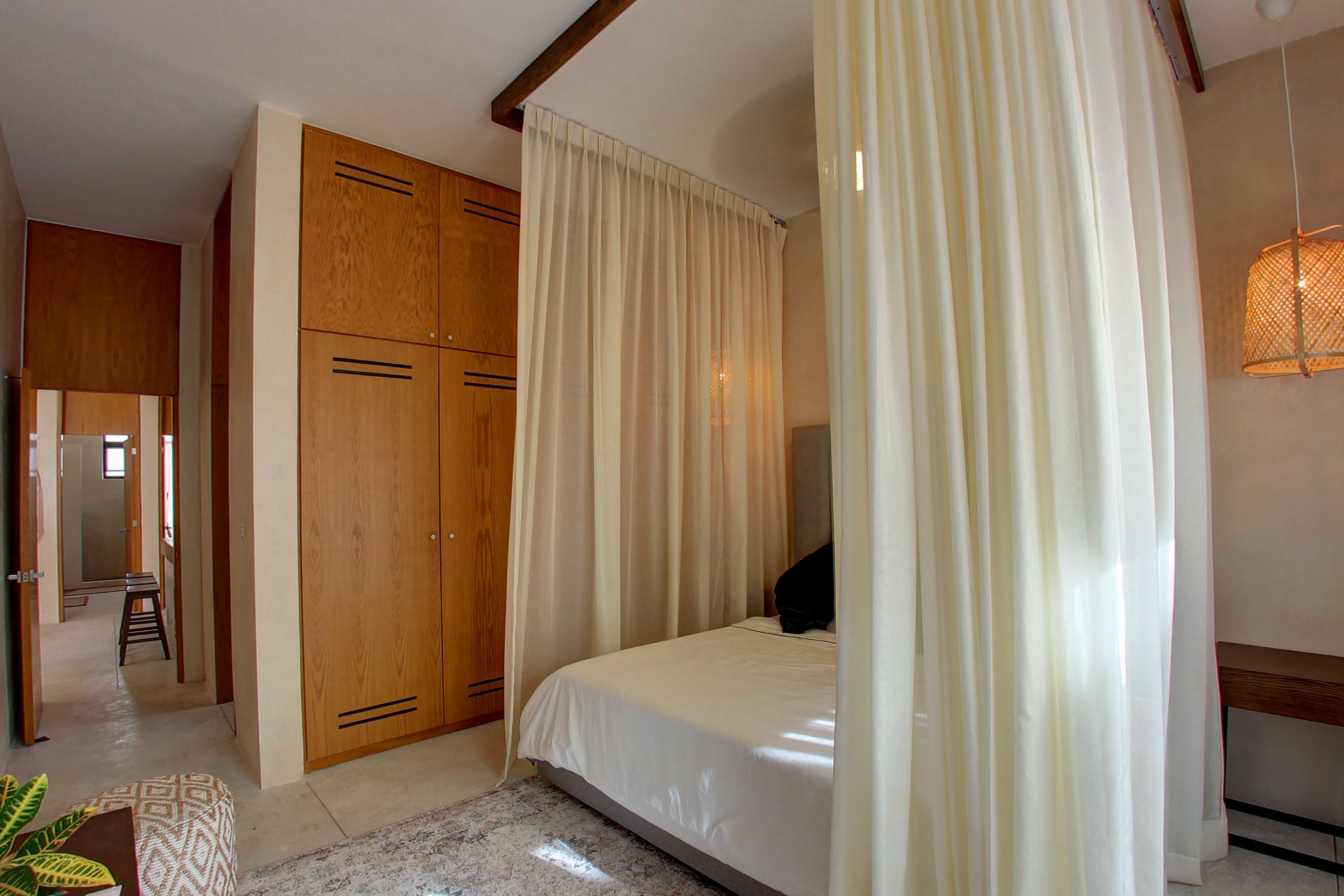 This king-sized bed is calling.