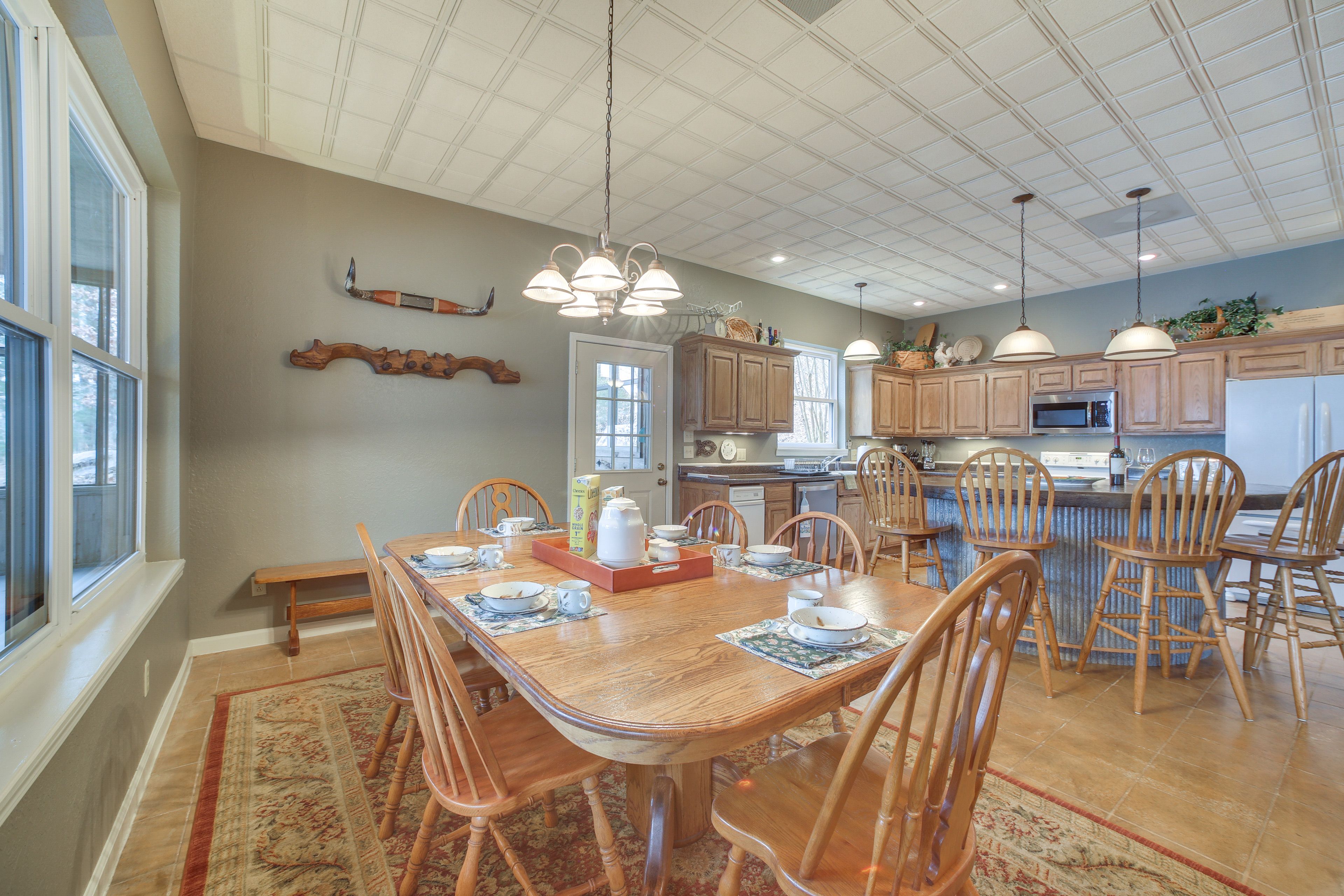 Dining Space | Dishware/Flatware