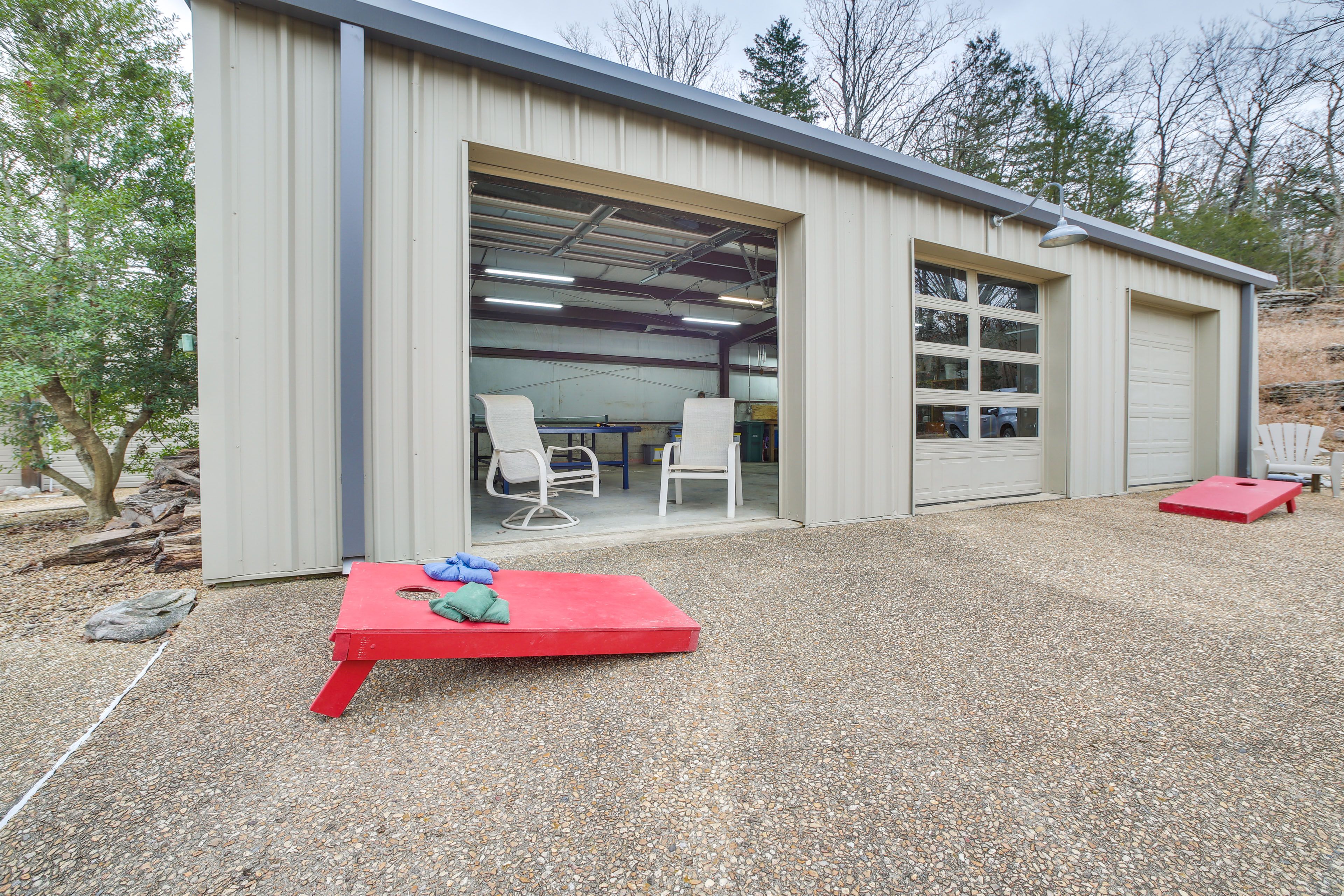 Parking | Driveway (3 Vehicles)