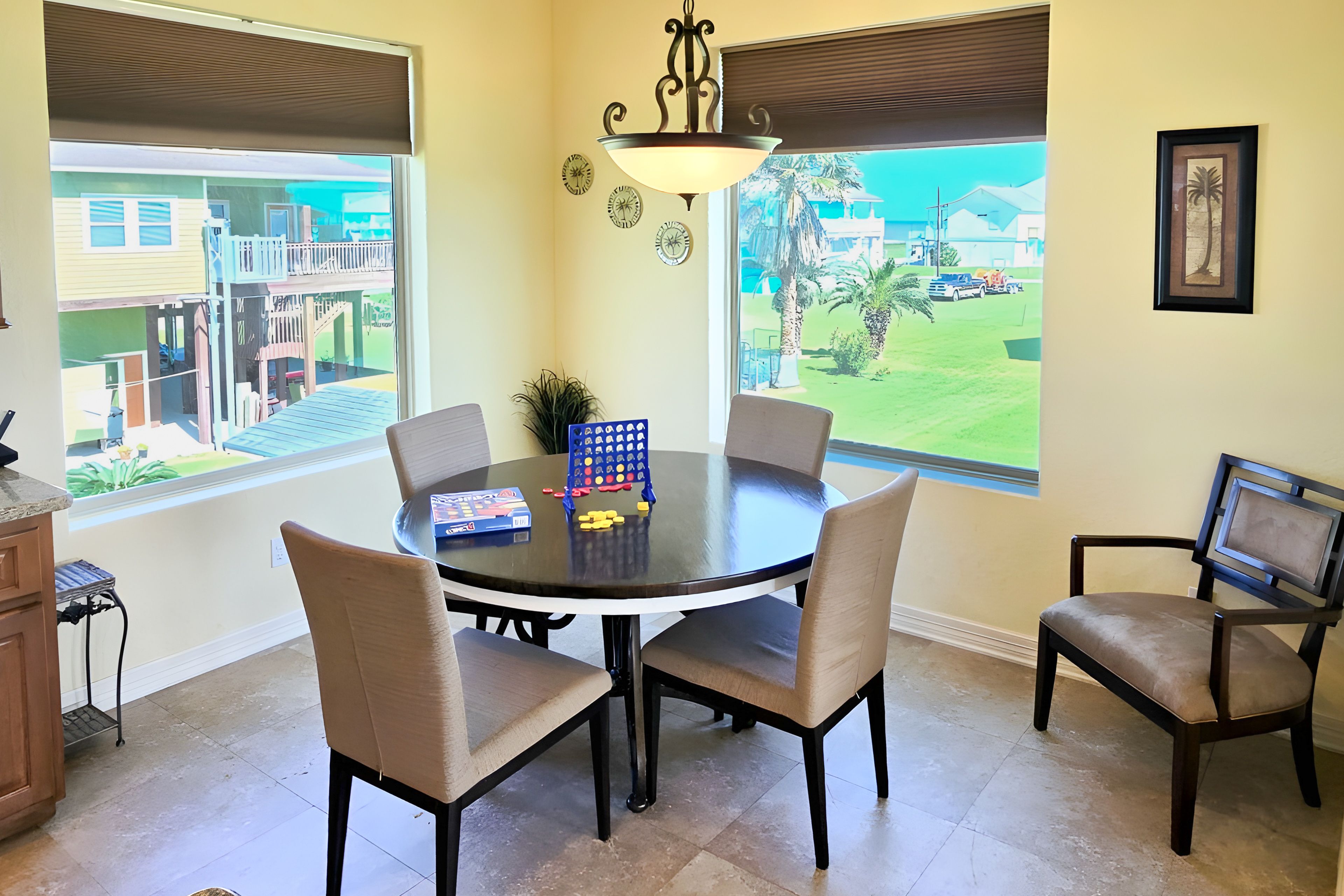 Dining Area | Dishes & Flatware Provided