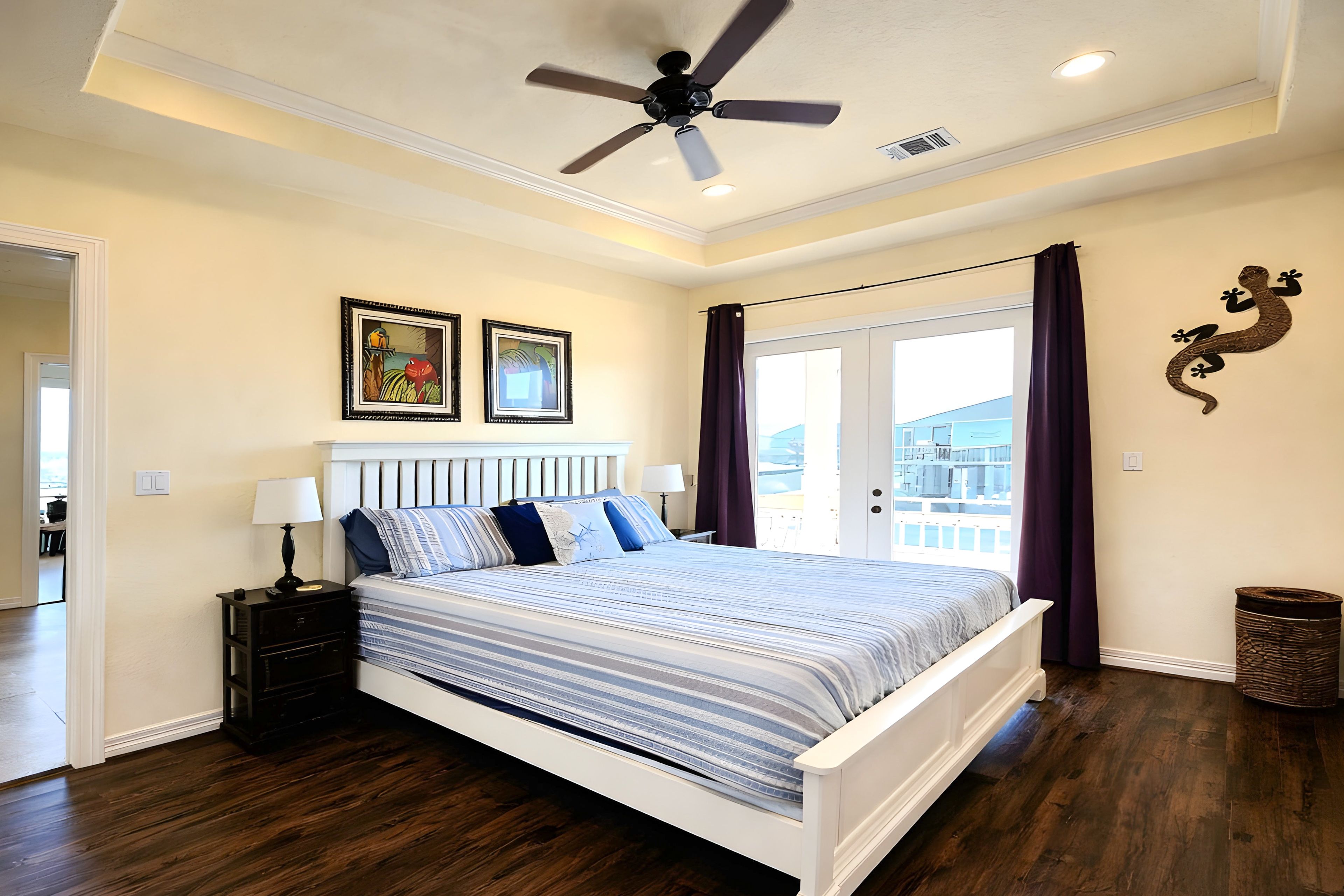 Bedroom 1 | King Bed | Deck Access | En-Suite Bathroom