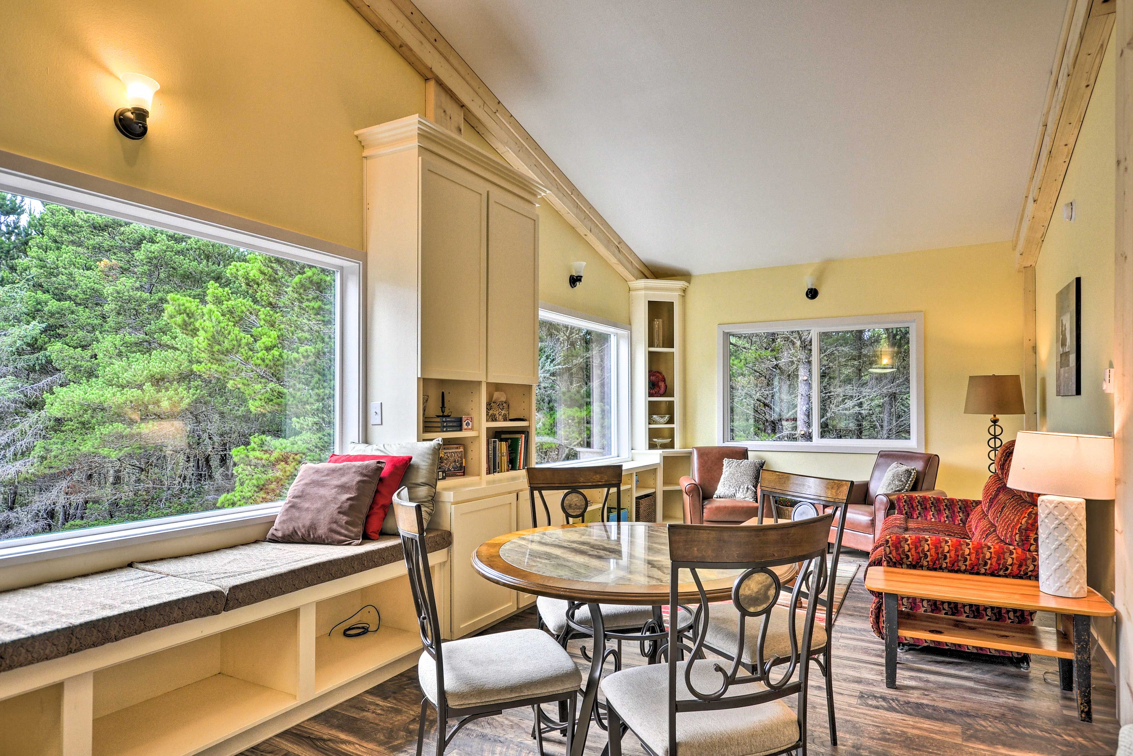 Upstairs Living Room | Additional Dining Table