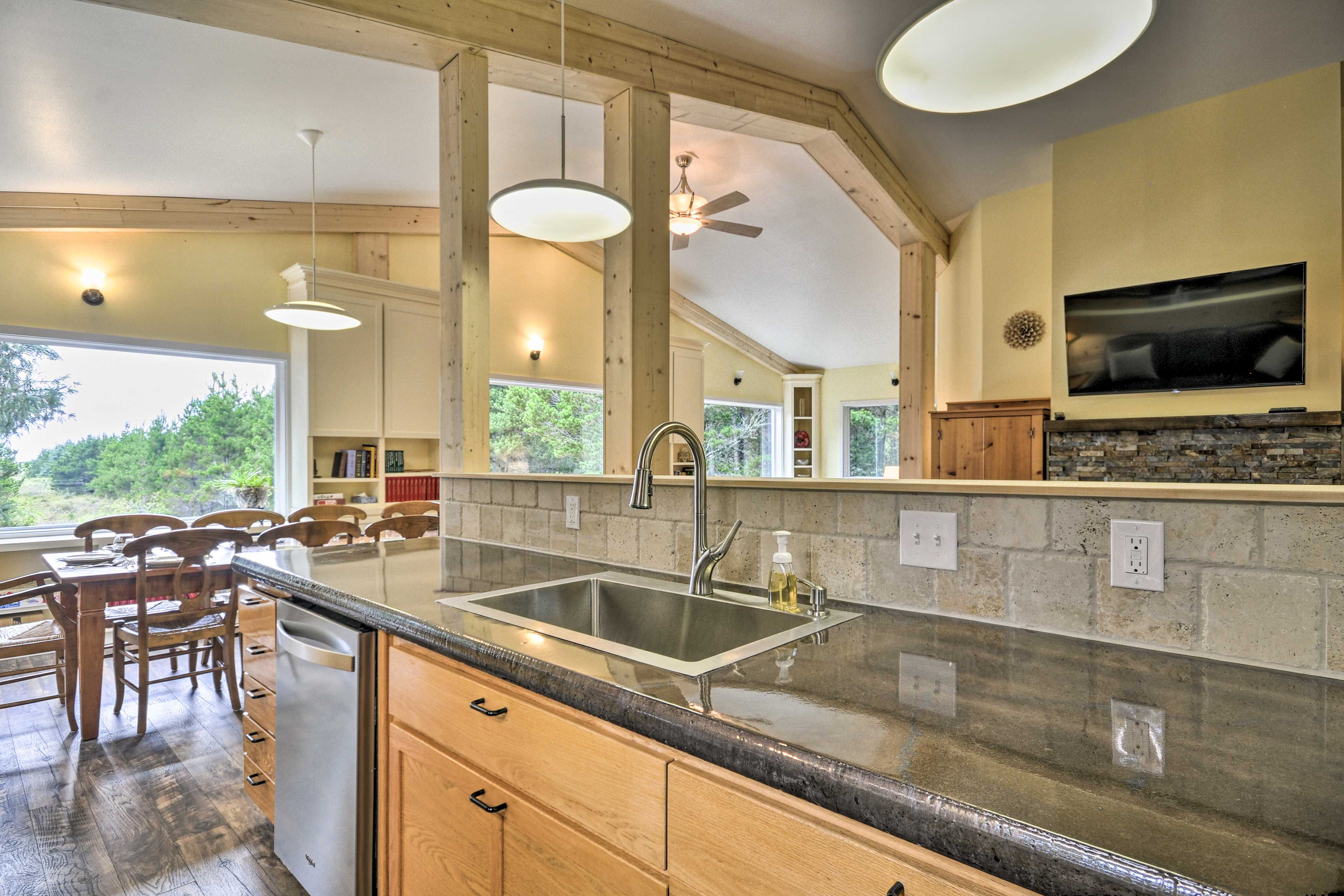 Fully Equipped Kitchen 1