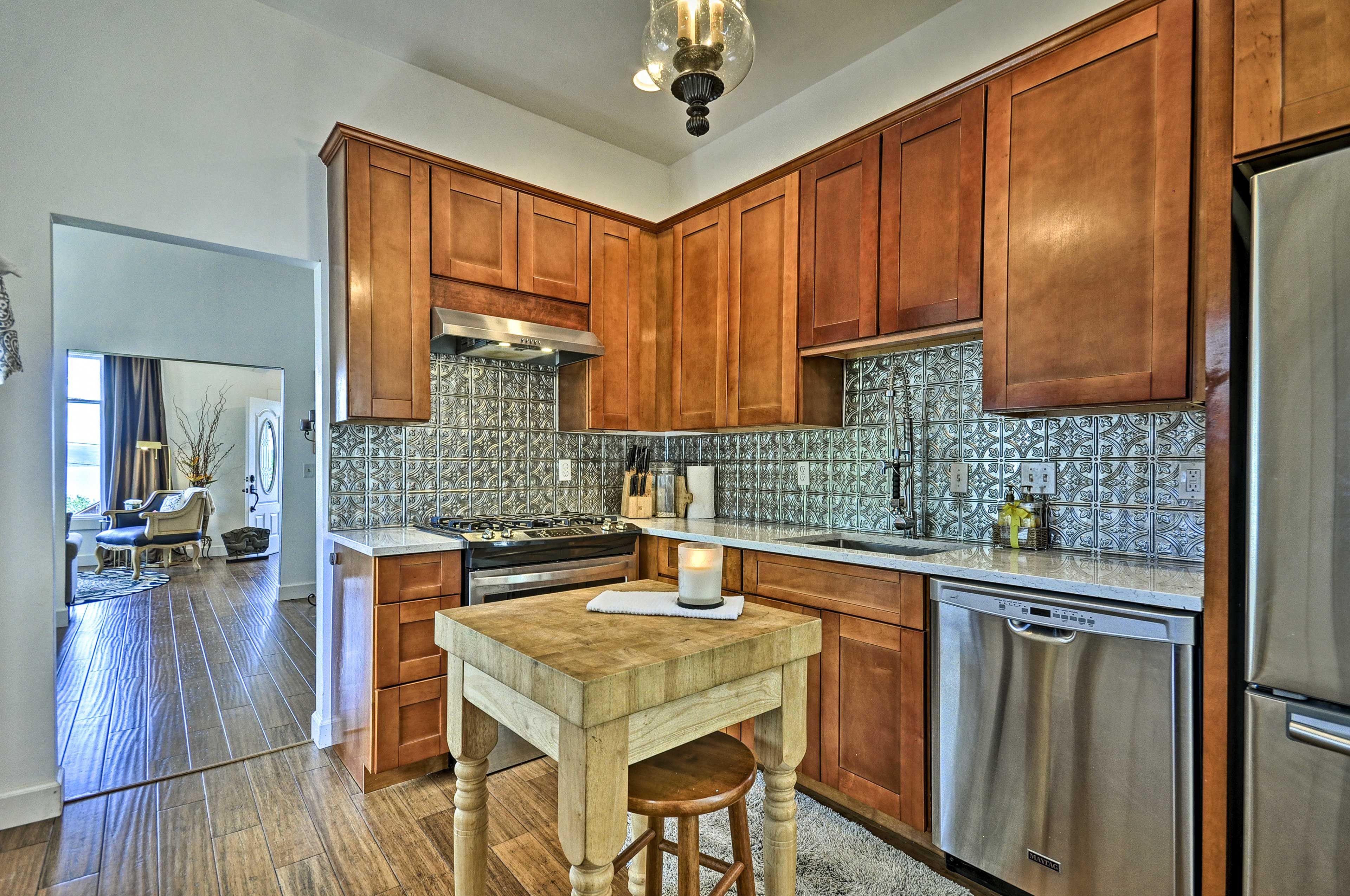 Make all your meals in this fully equipped kitchen!