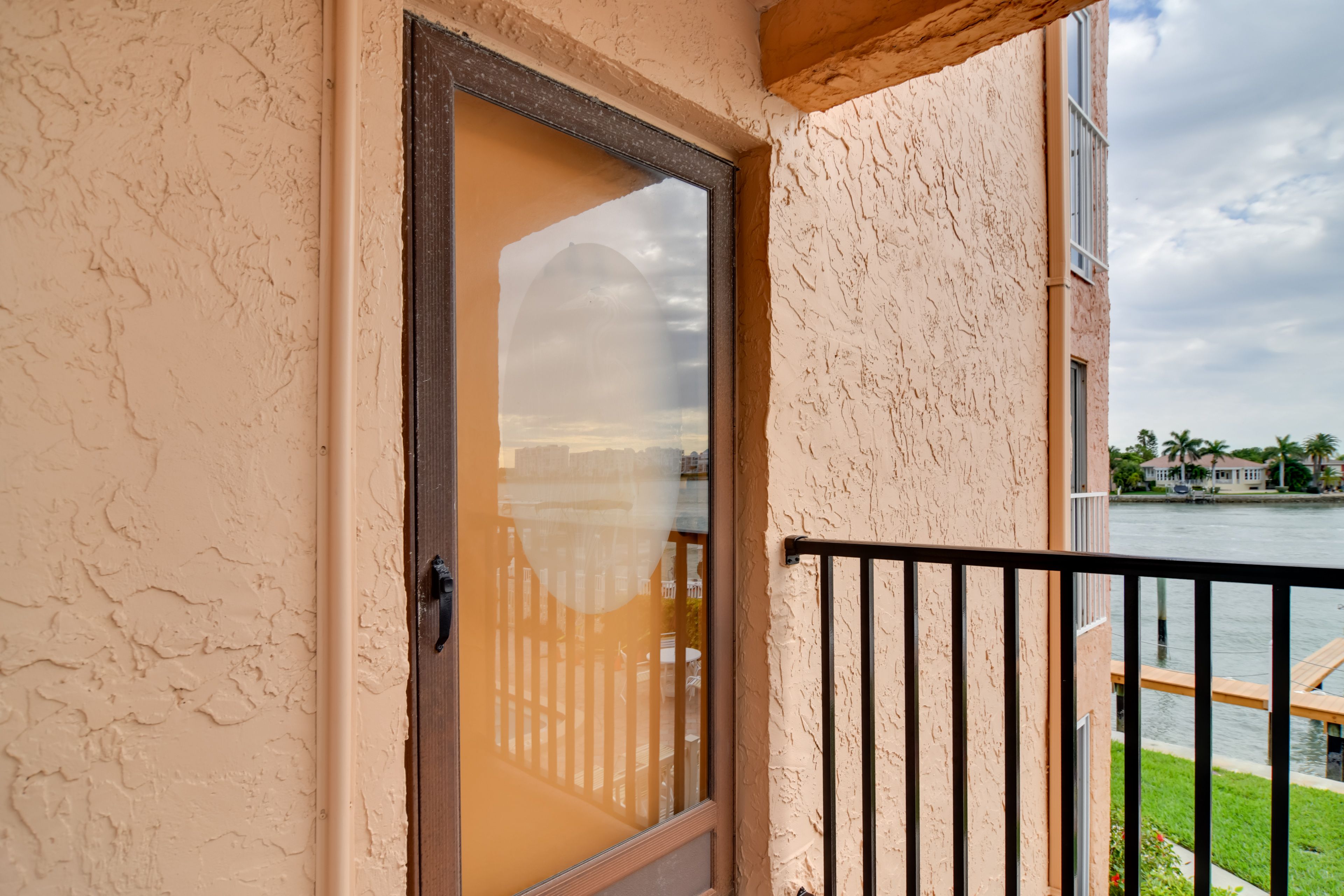 Entryway | Parking | On-Site Parking (1 Vehicle)