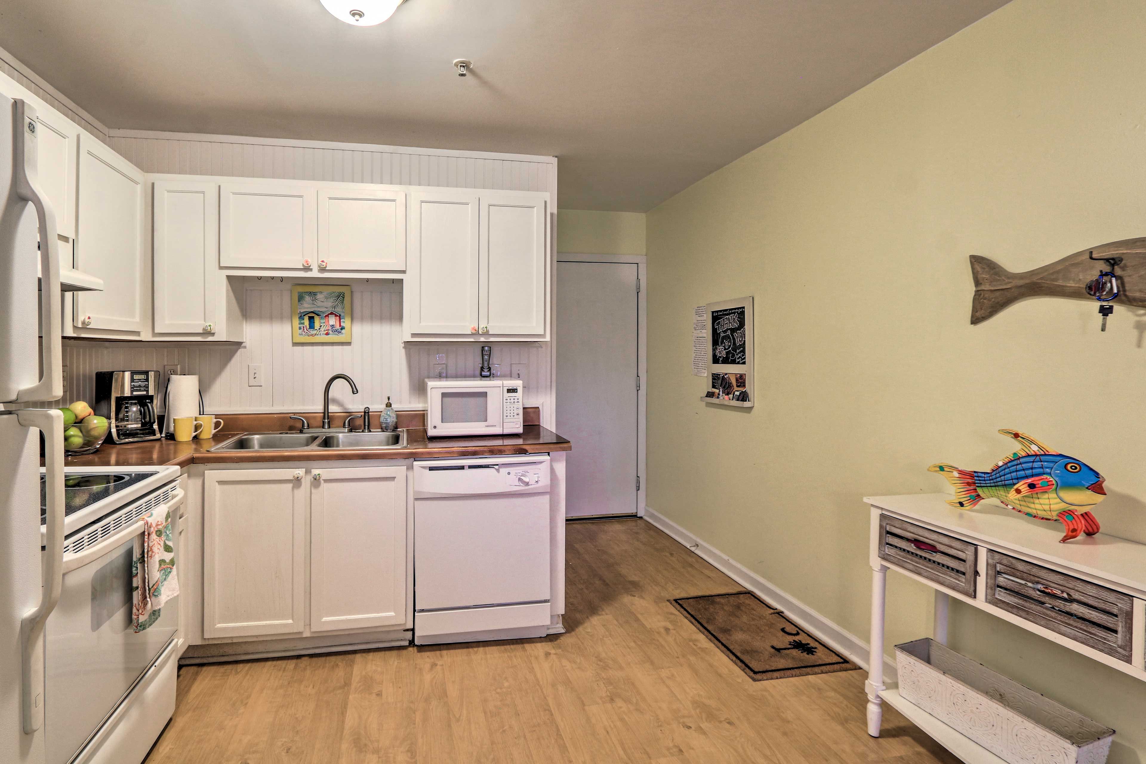 This kitchen comes fully equipped with cooking basics.