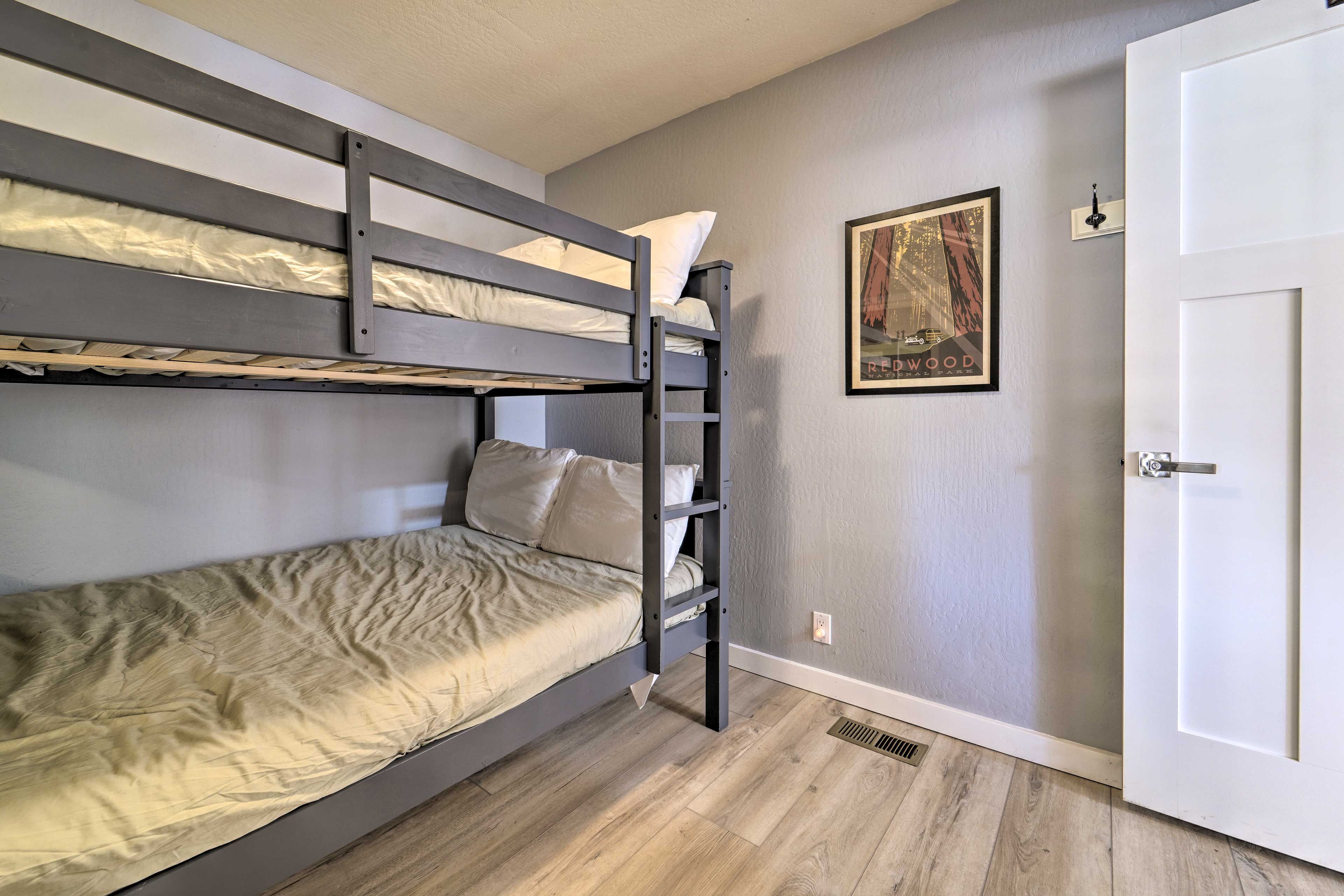 Bedroom 3 | Full Bunk Bed