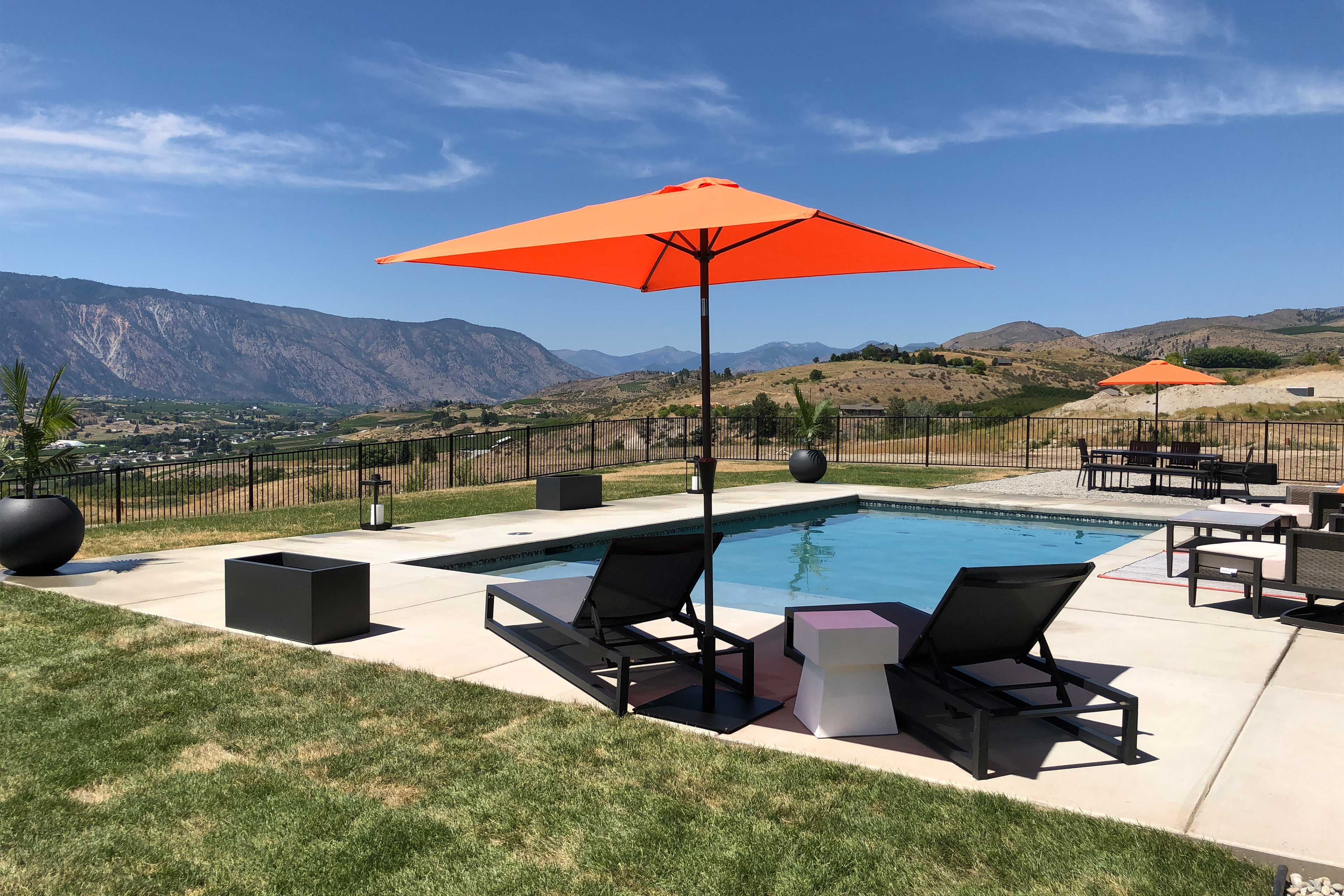 Backyard | Private Pool | Loungers | Panoramic Views