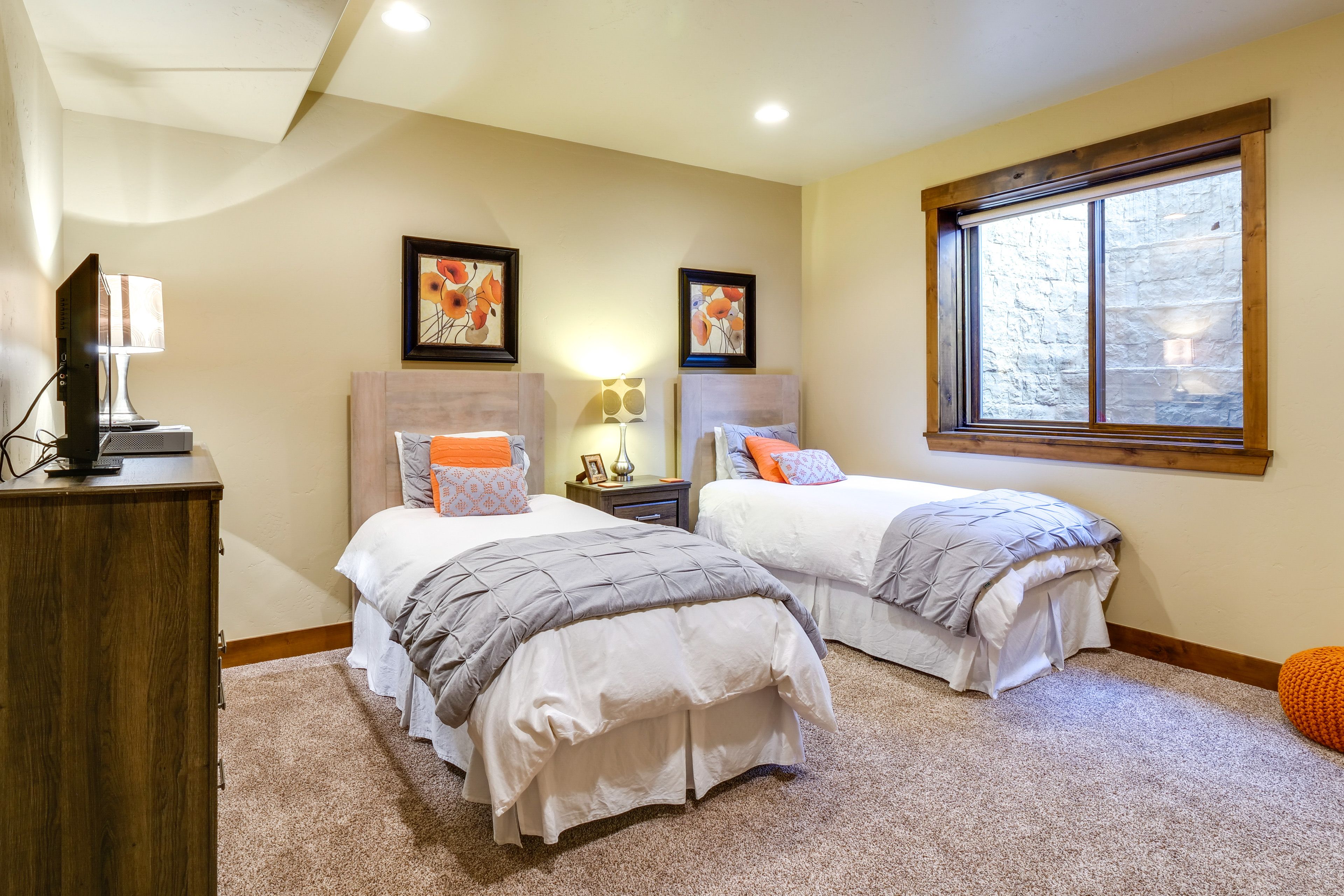 Bedroom 3 | 2 Twin Beds