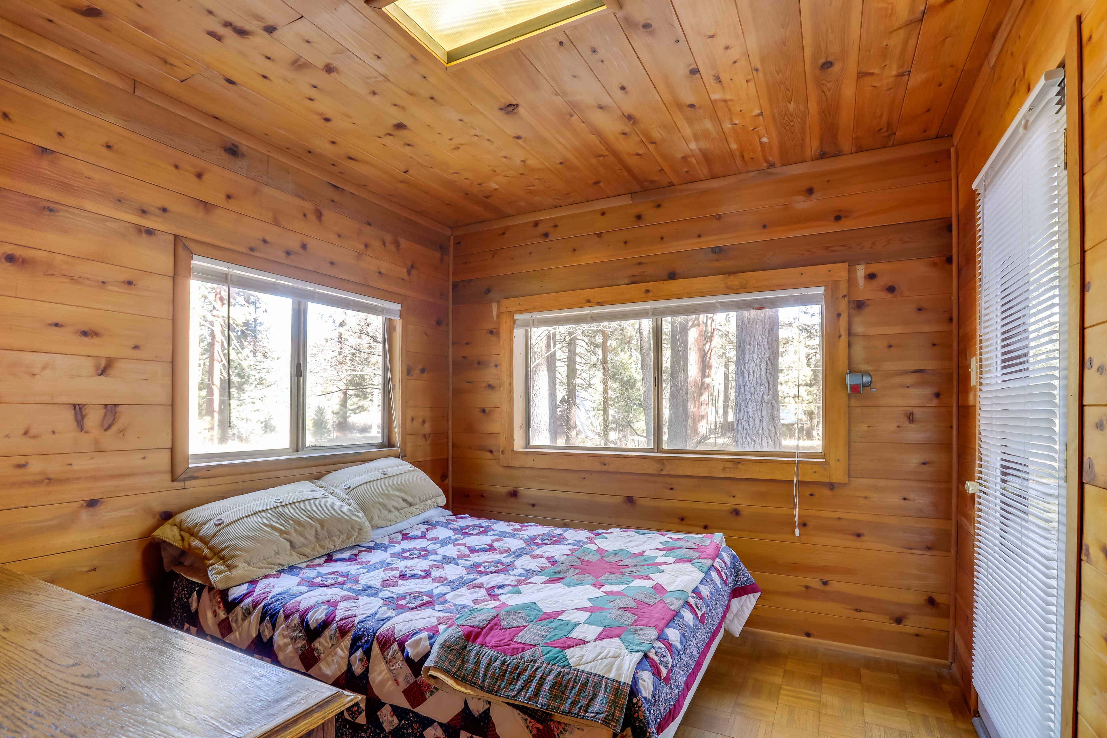 Bedroom 3 (Separate Studio) | Queen Bed