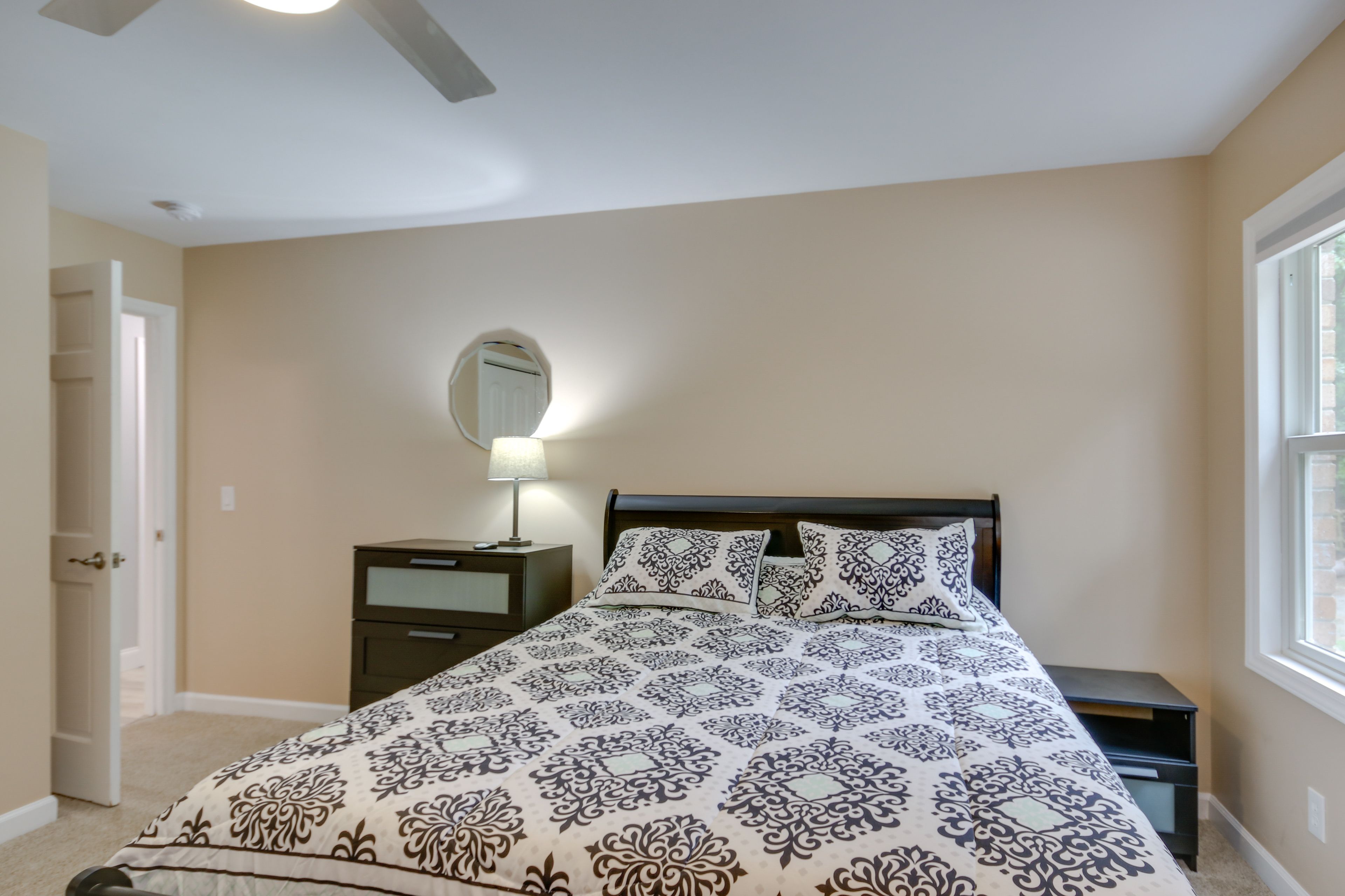 Bedroom 3 | Queen Bed | Twin/Full Bunk Bed