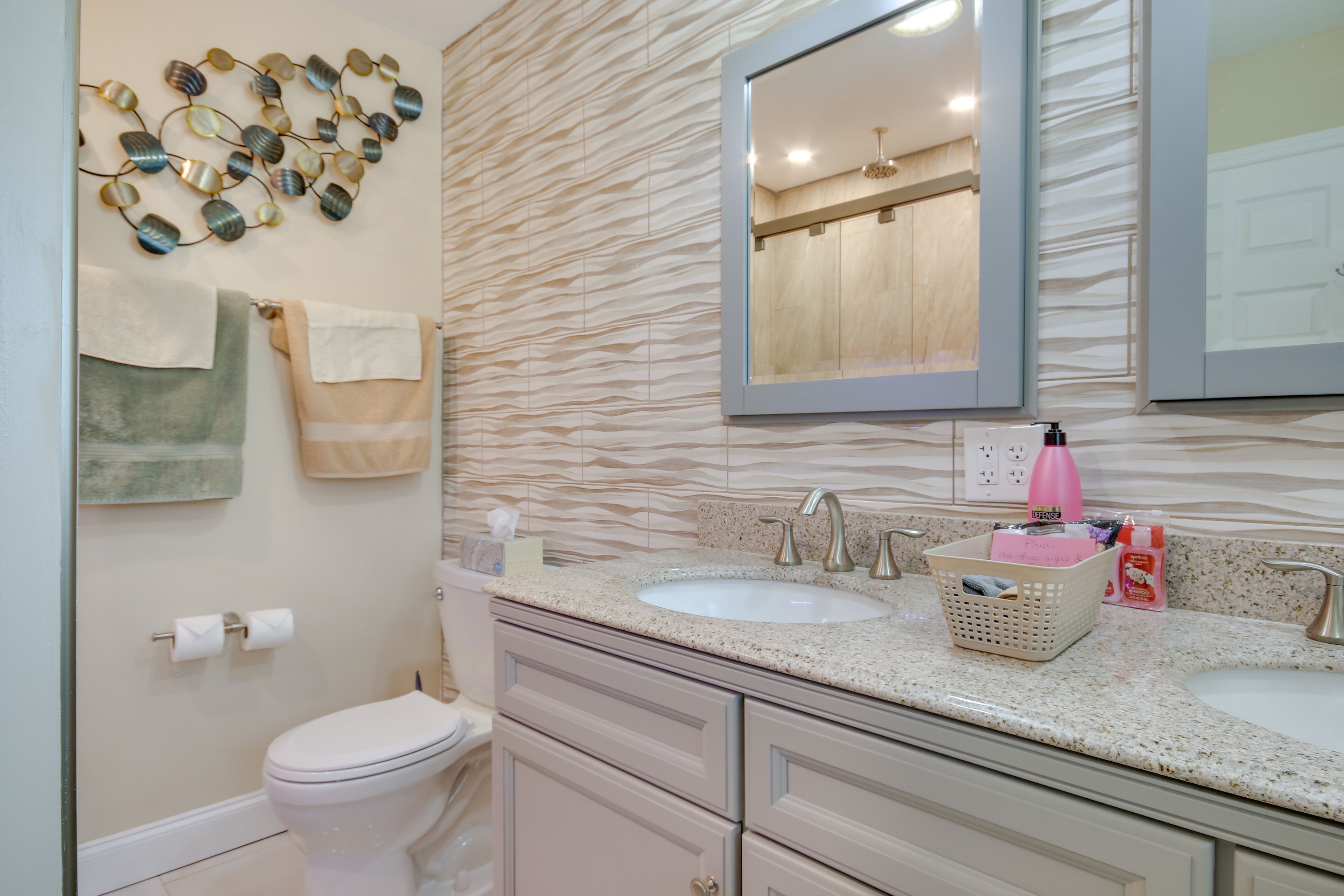 Full Bathroom | Hair Dryer