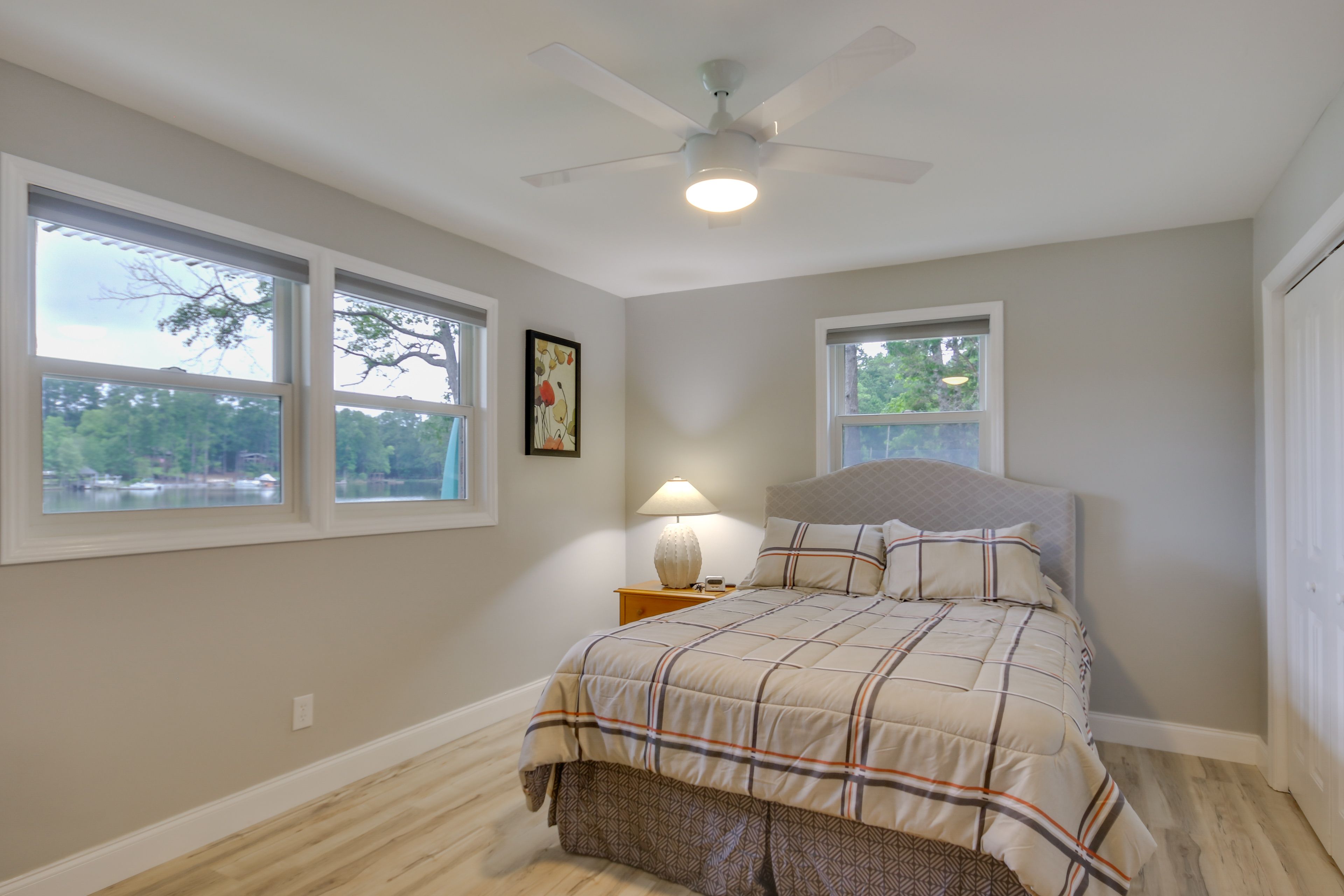 Bedroom 4 | Queen Bed