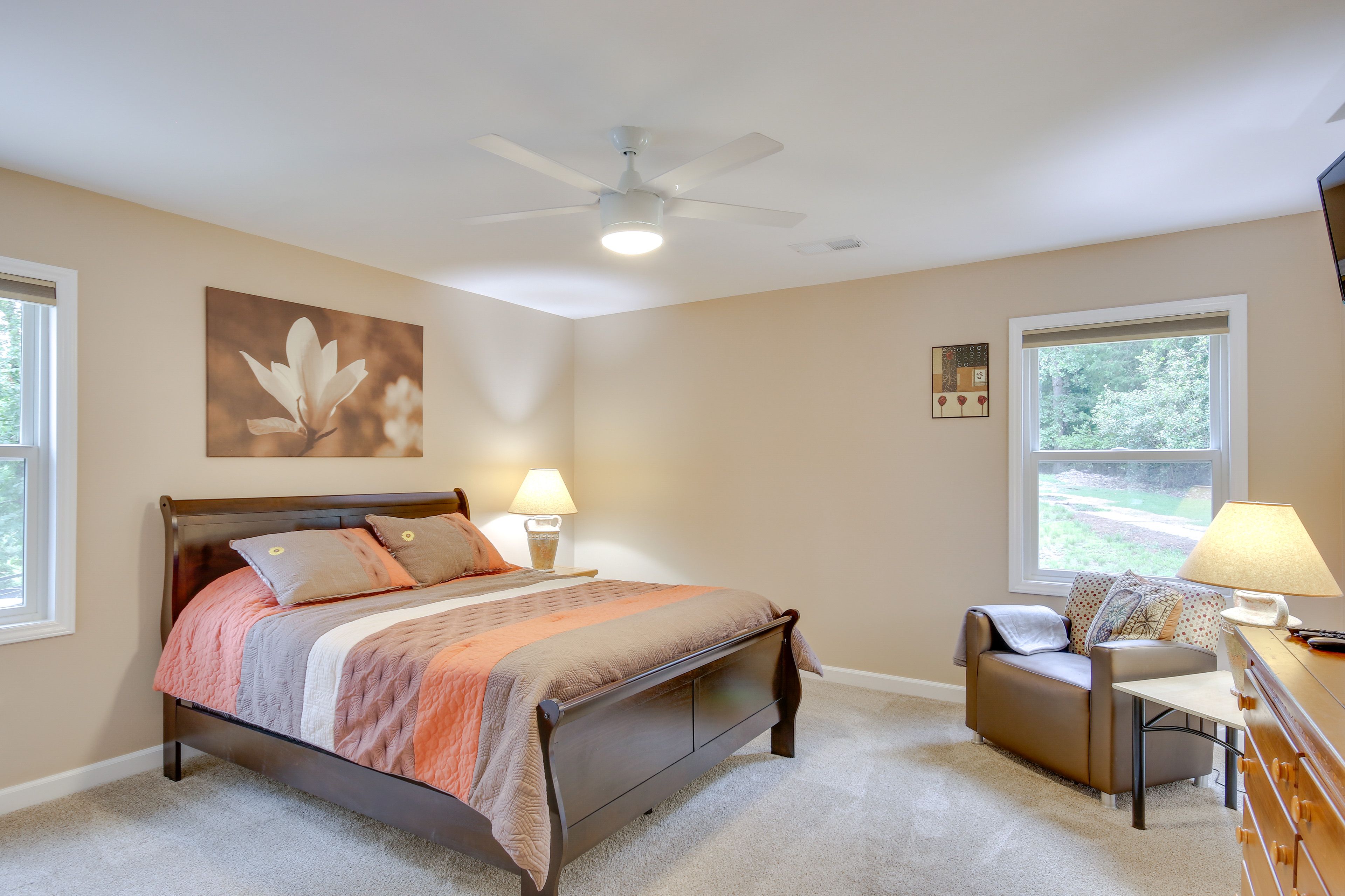 Bedroom 2 | Queen Bed