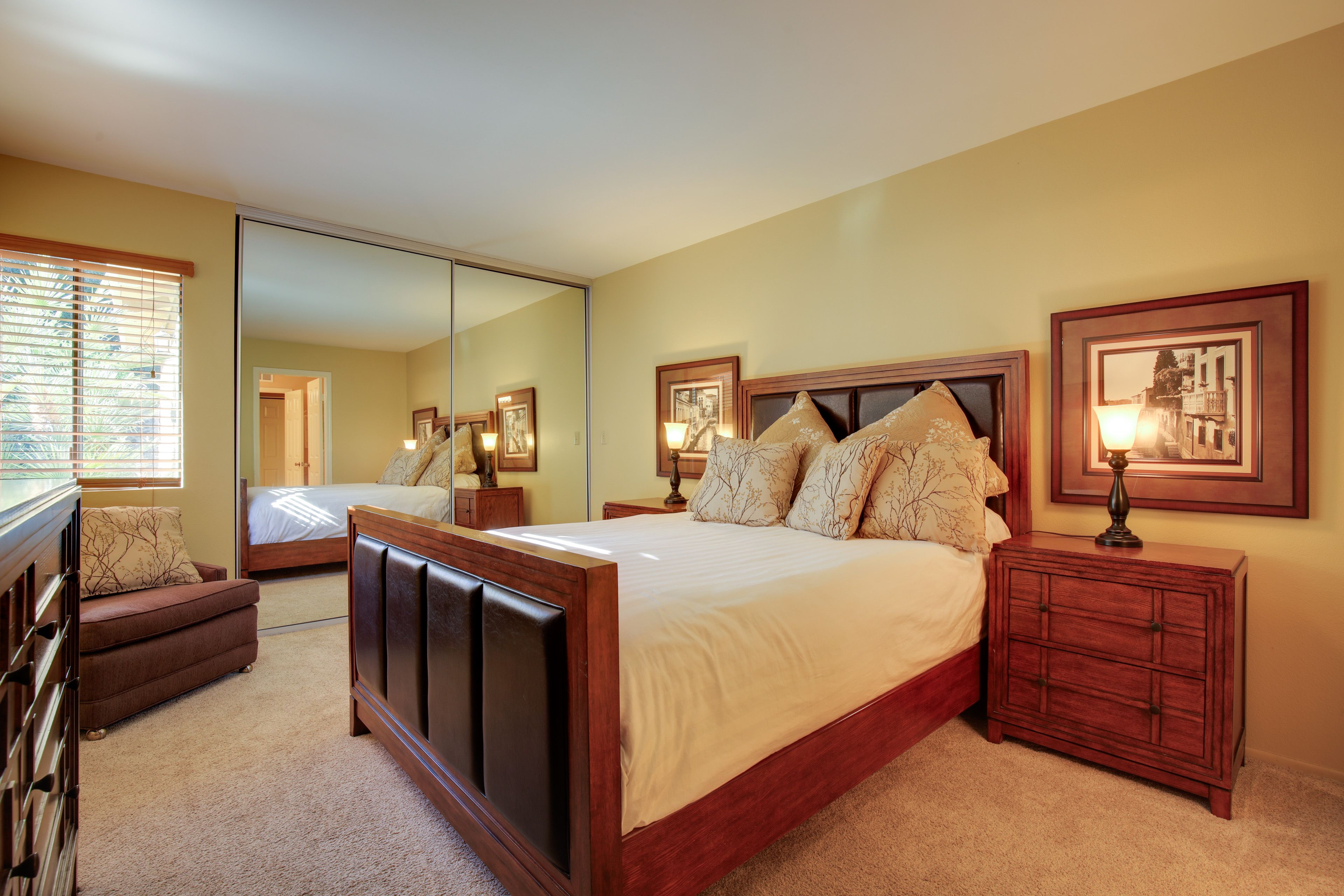 Bedroom 2 | Queen Bed