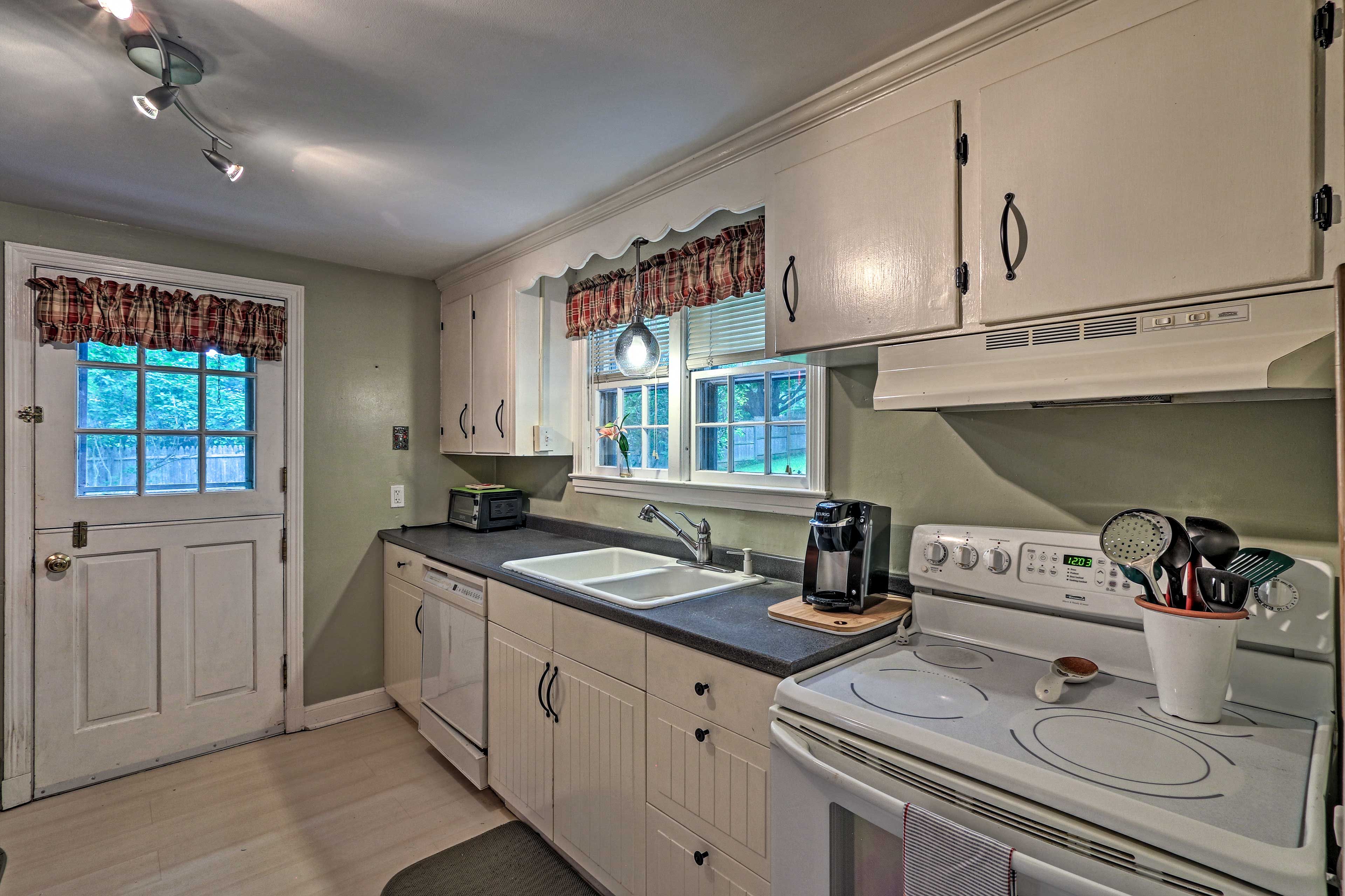 Kitchen | Keurig Coffee Maker | 1st Floor