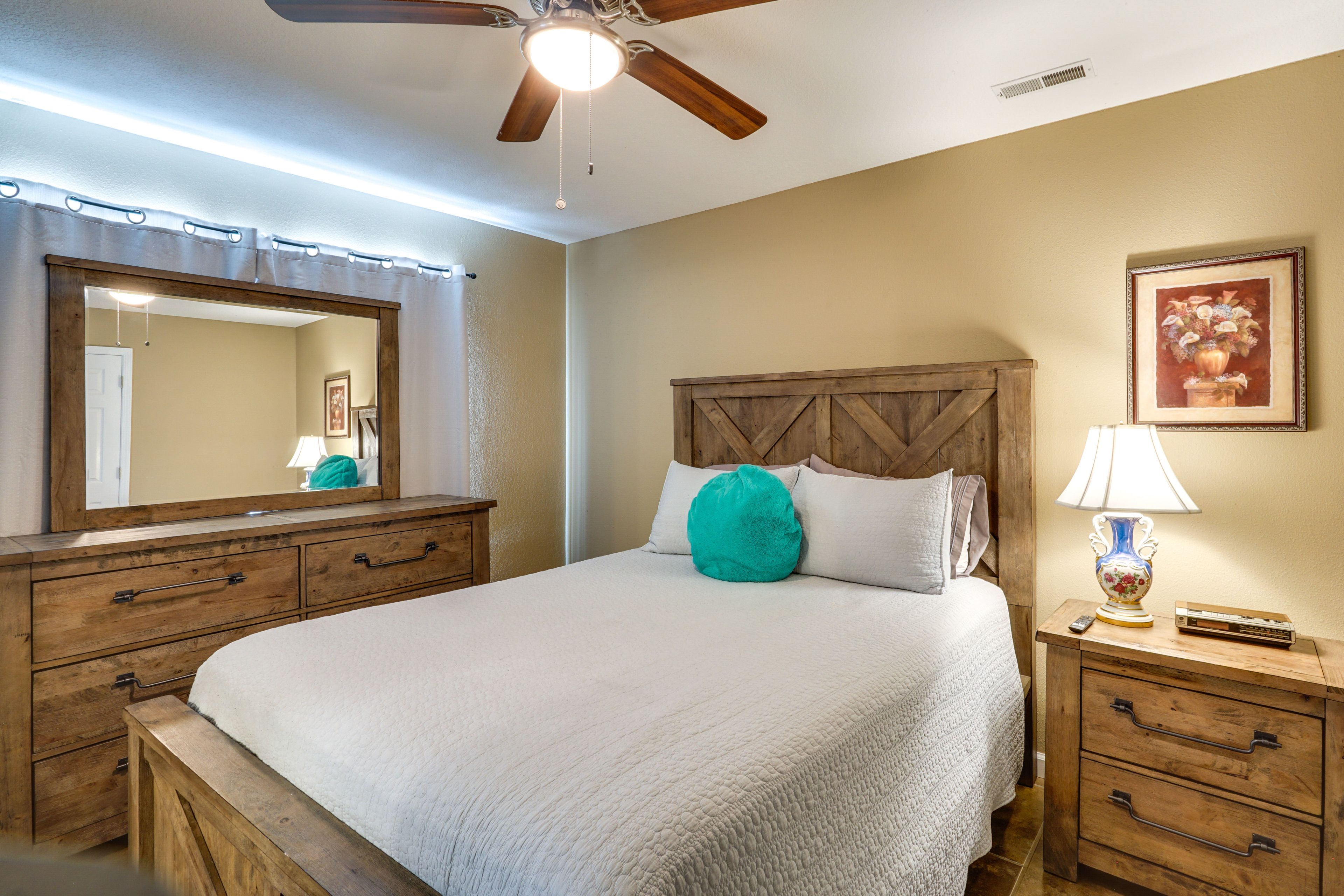 Bedroom 7 | Full Bed | Upper Level