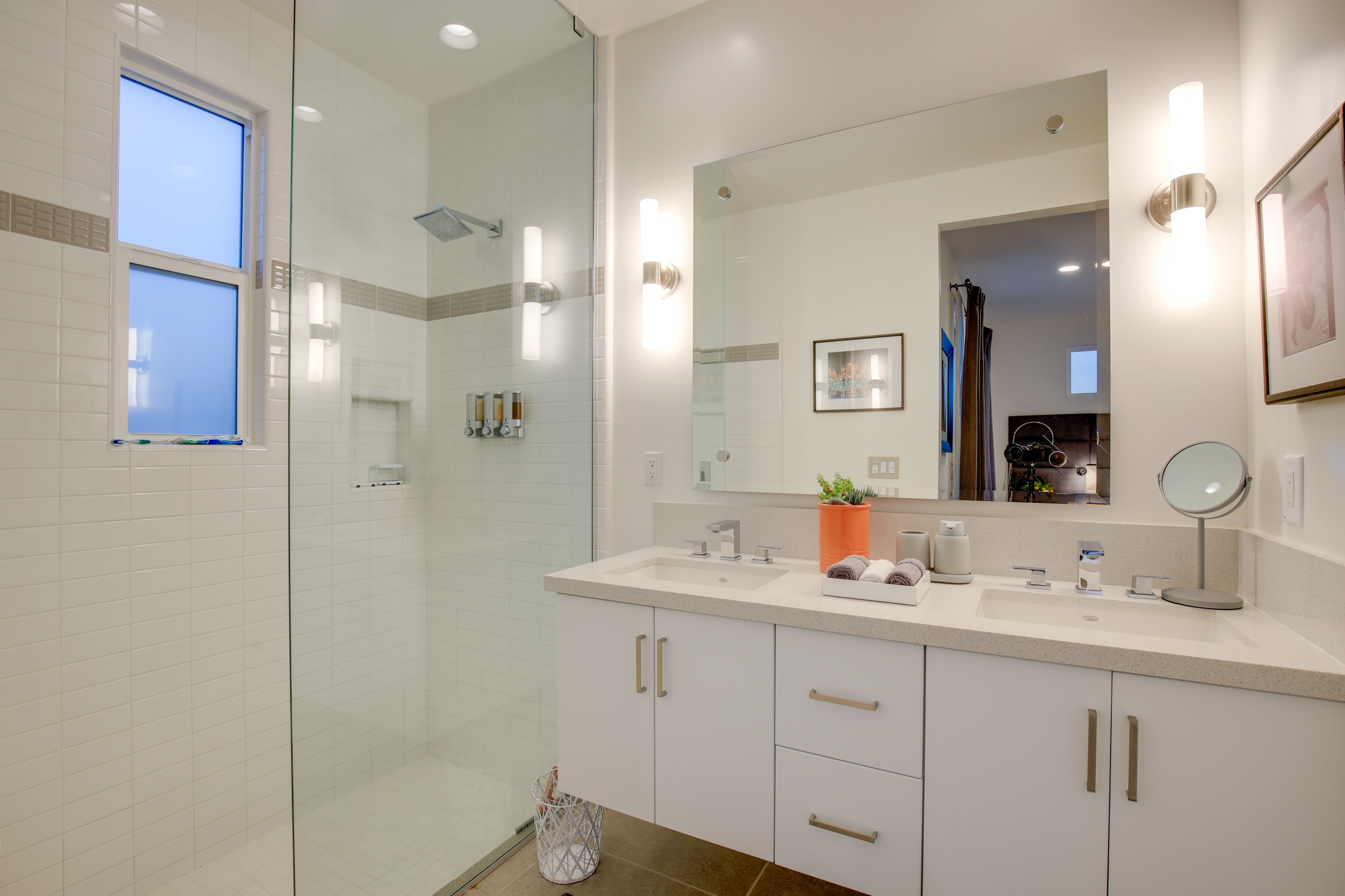 Full Bathroom | Linens & Towels