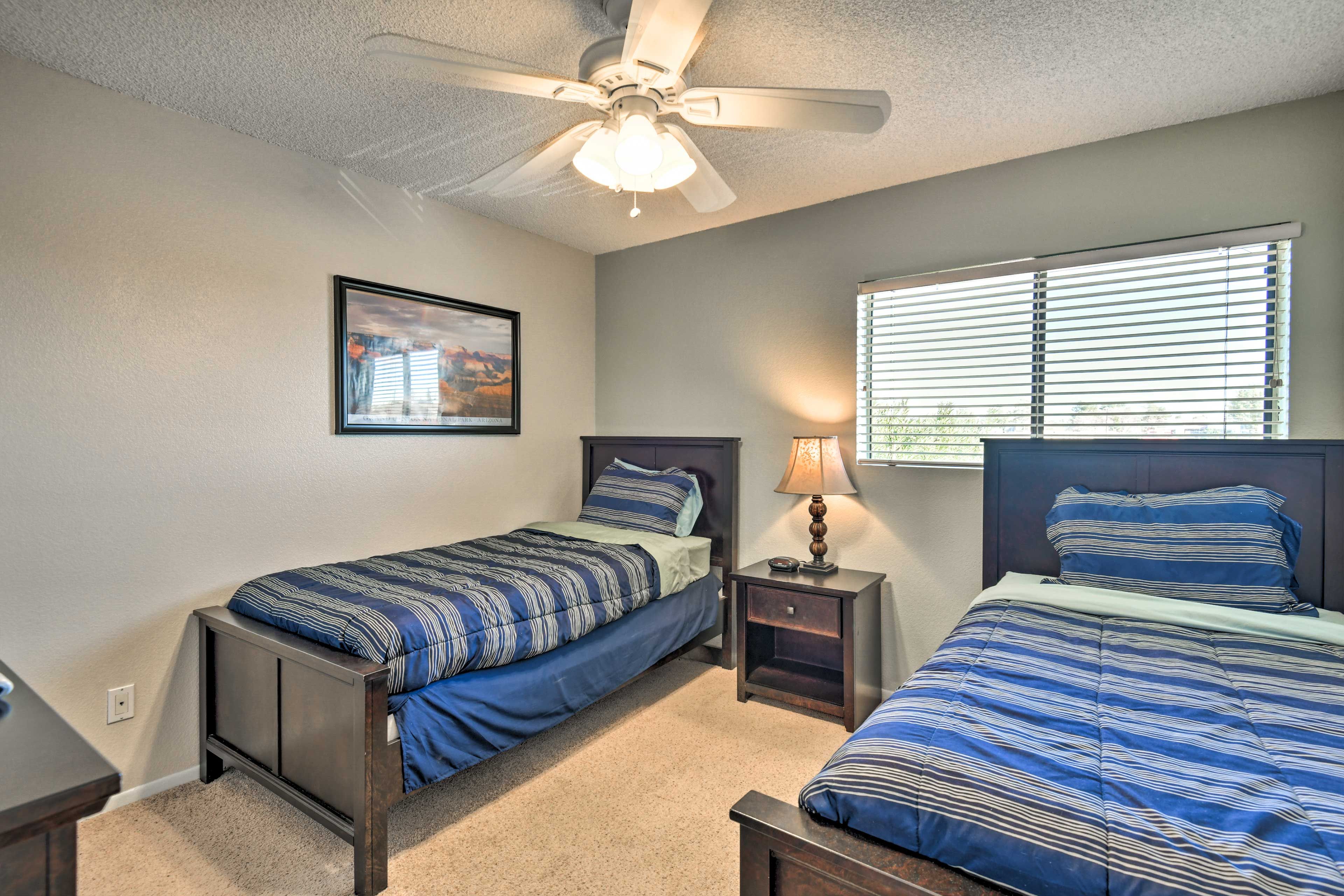 Bedroom 2 | 2 Twin Beds