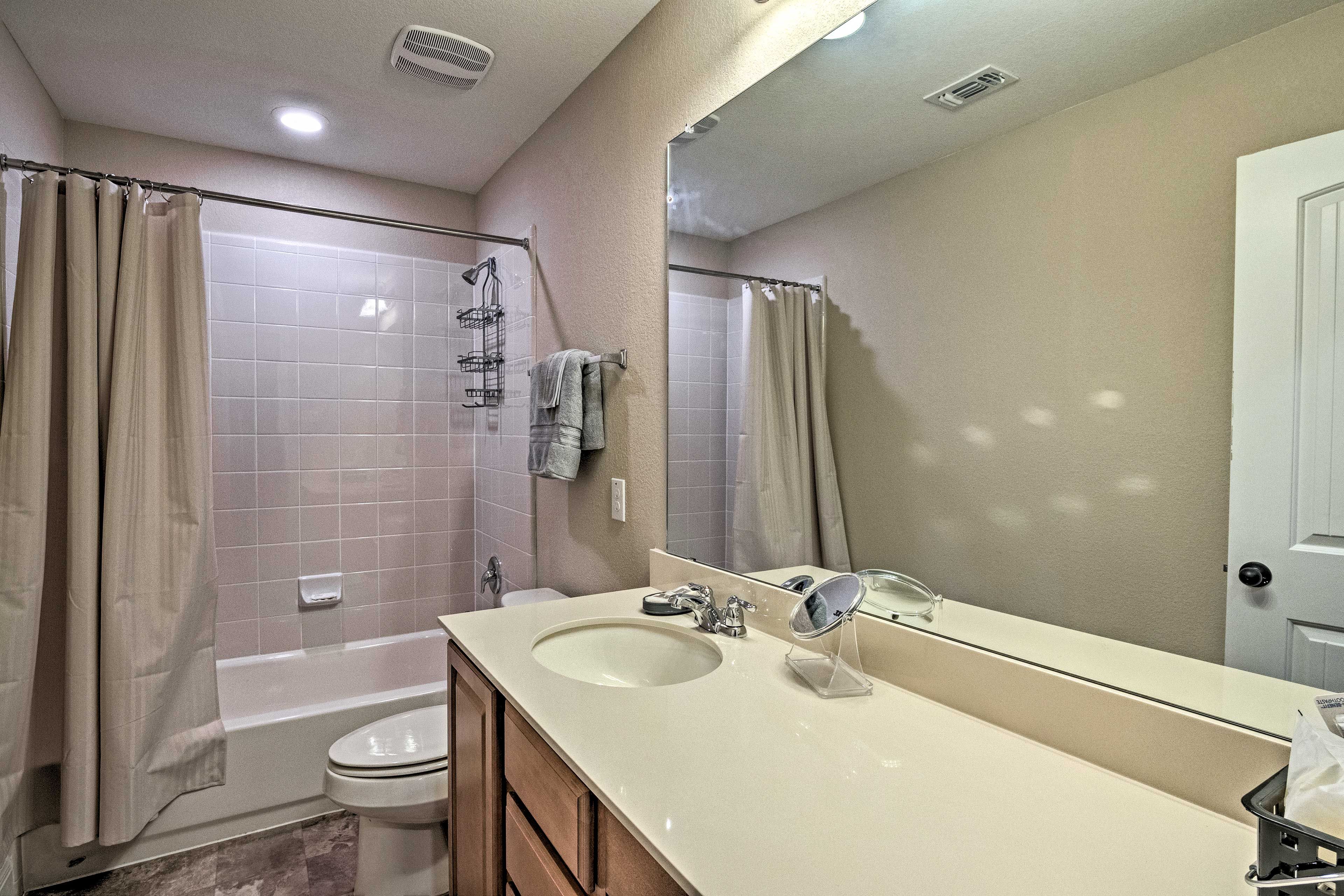 Full Bathroom
