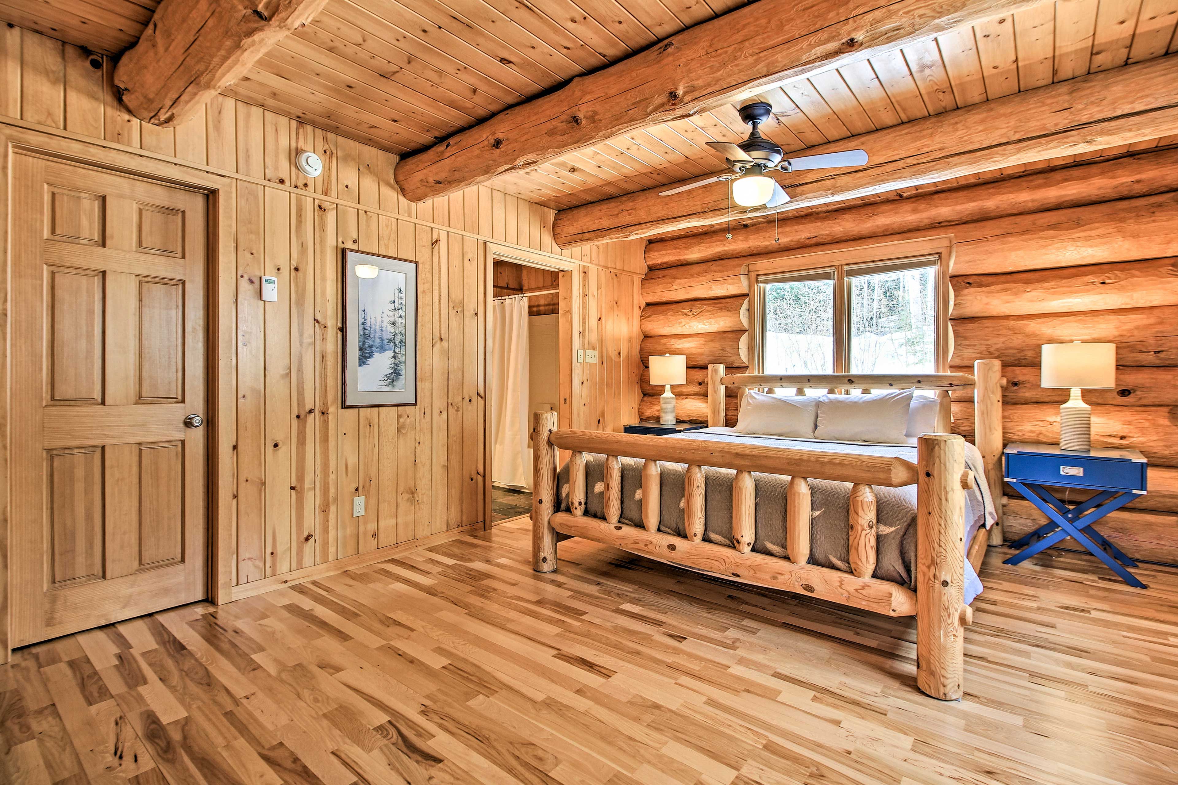 Bedroom 1 | California King Bed | En-Suite Bathroom