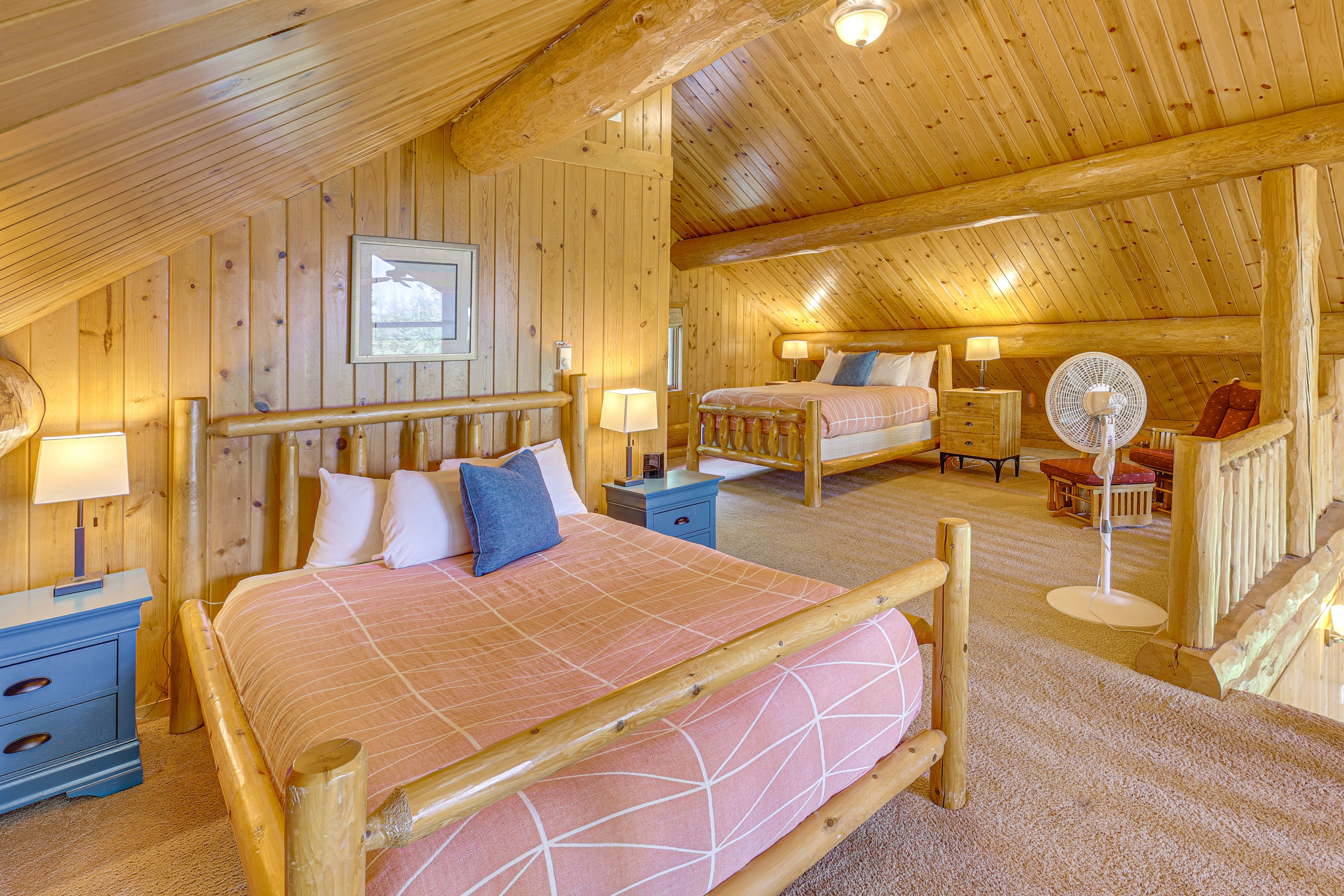 Loft | 2 Queen Beds