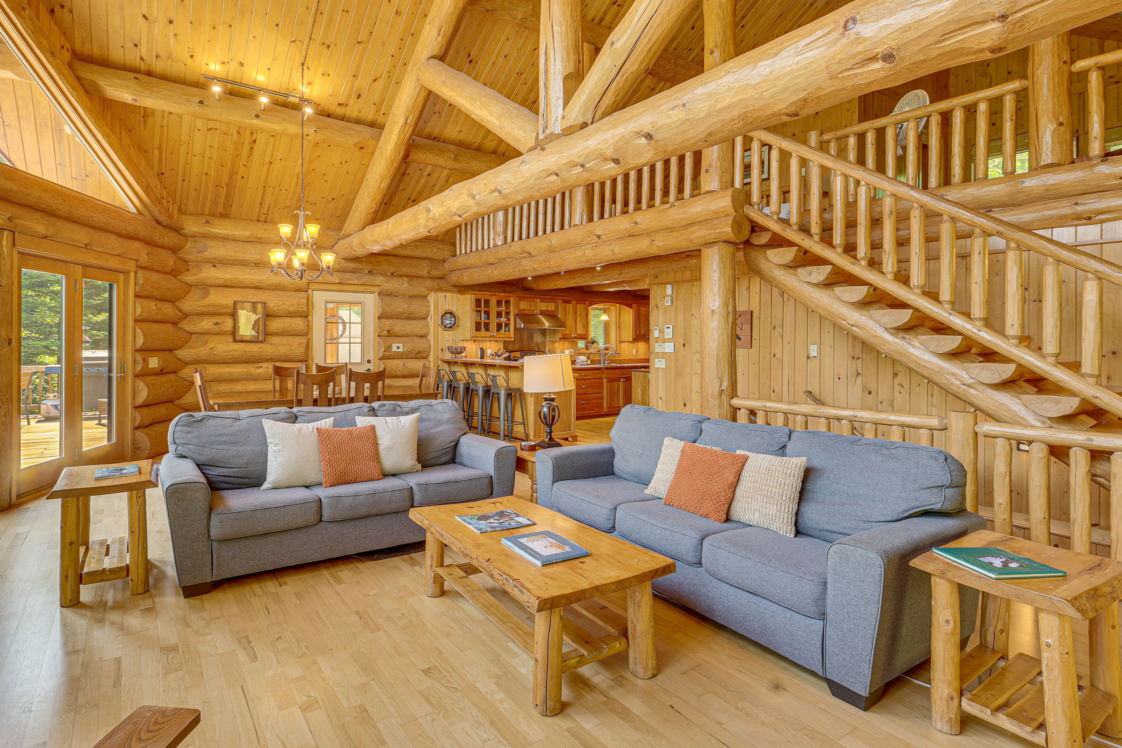 Interior | Open Floor Plan | Free WiFi