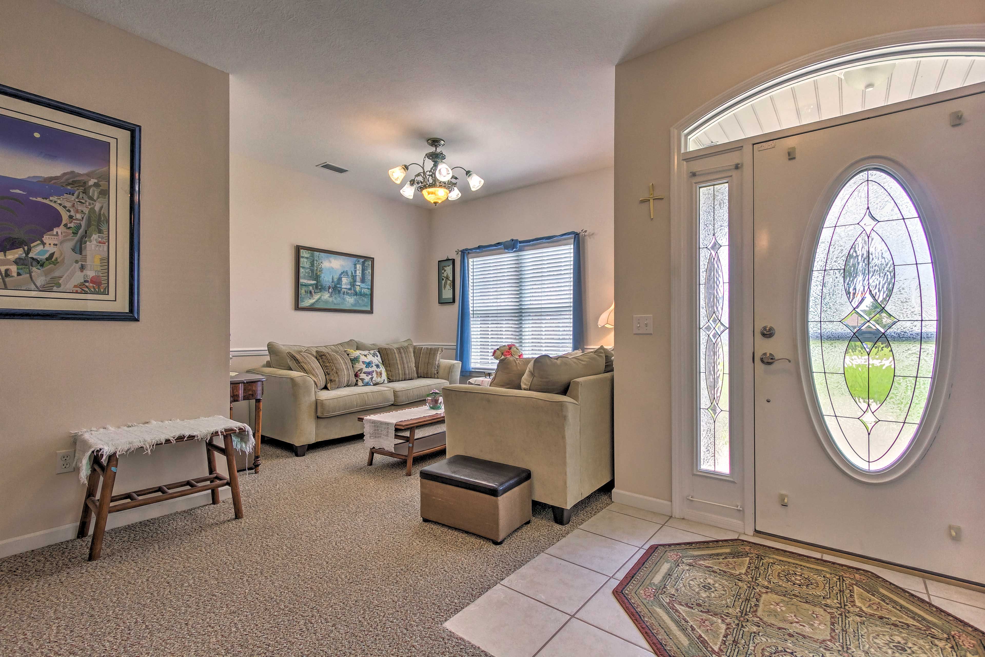 Living Area | Central Air Conditioning/Heating