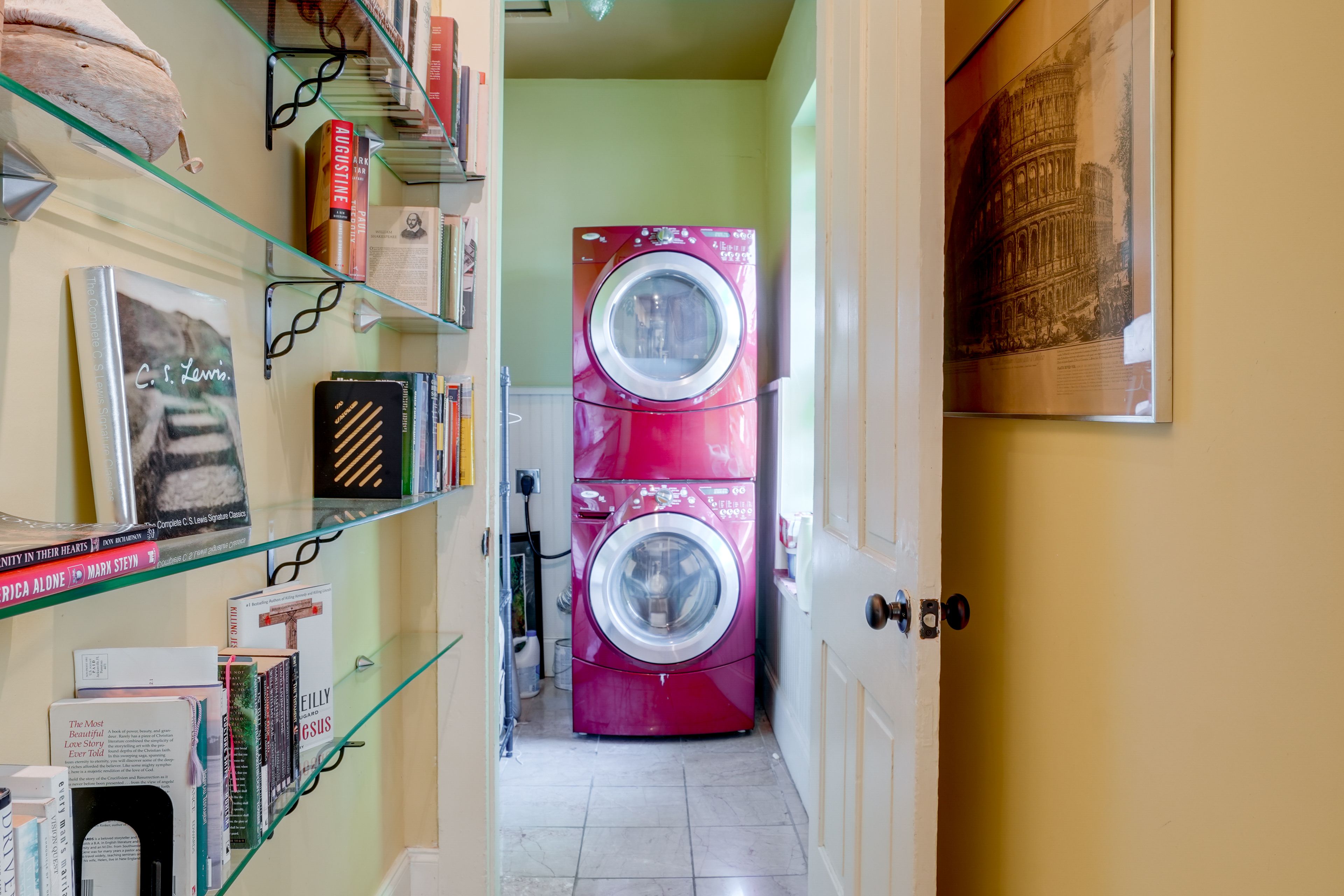 Laundry Area | 1st Floor