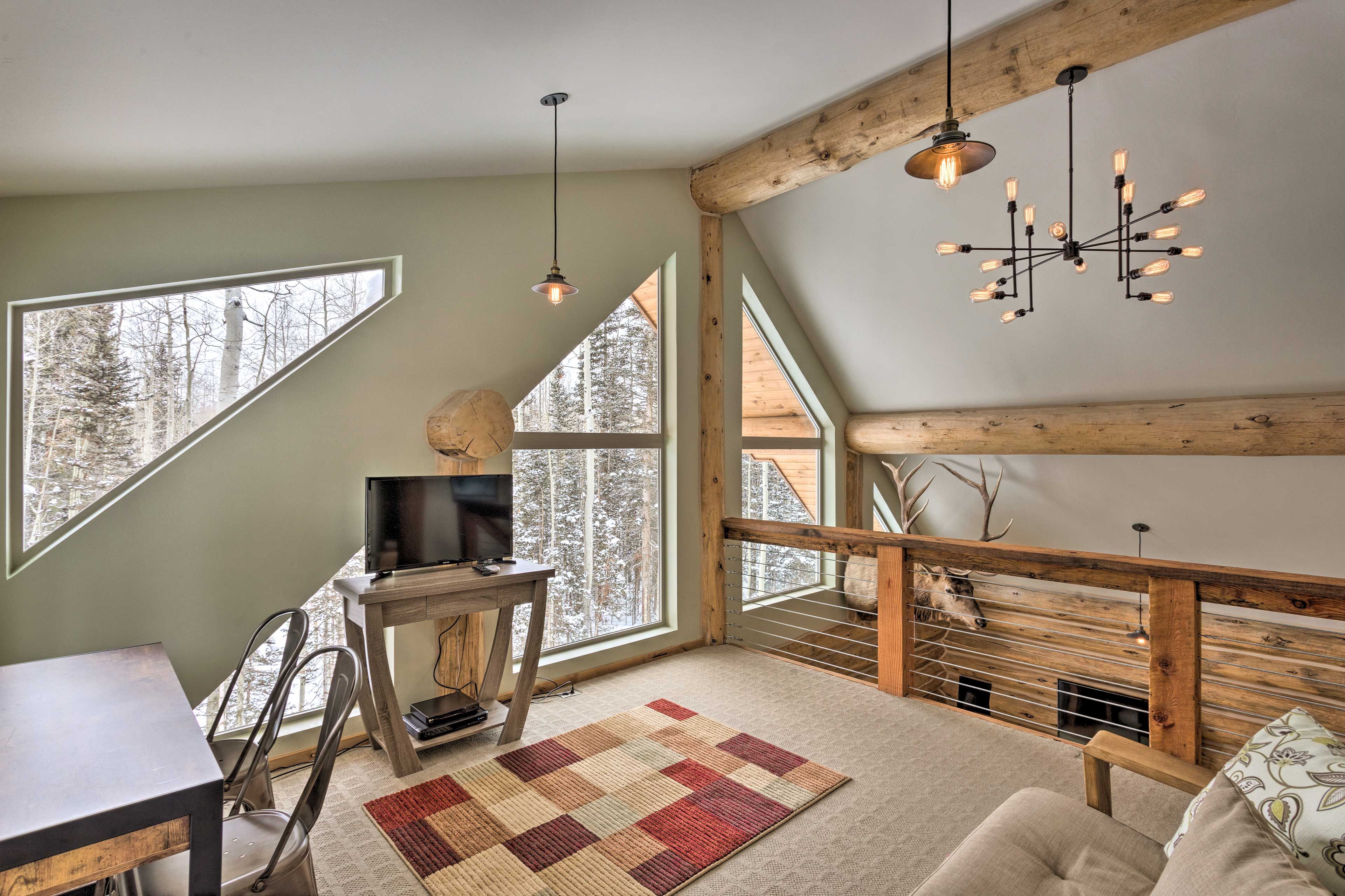 Loft | Queen Futon | 2nd Floor