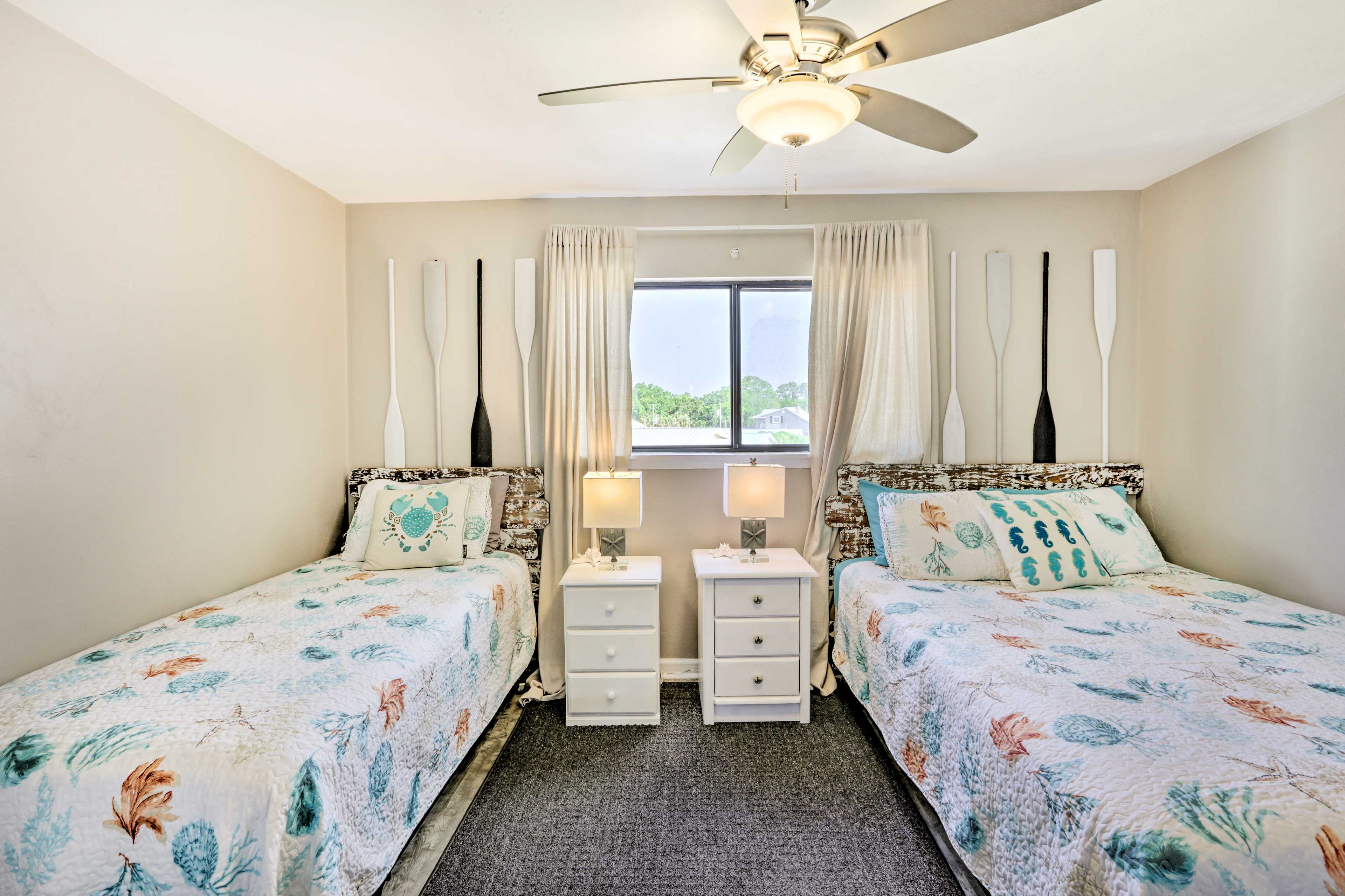 Bedroom 2 | Queen Bed, Twin Bed