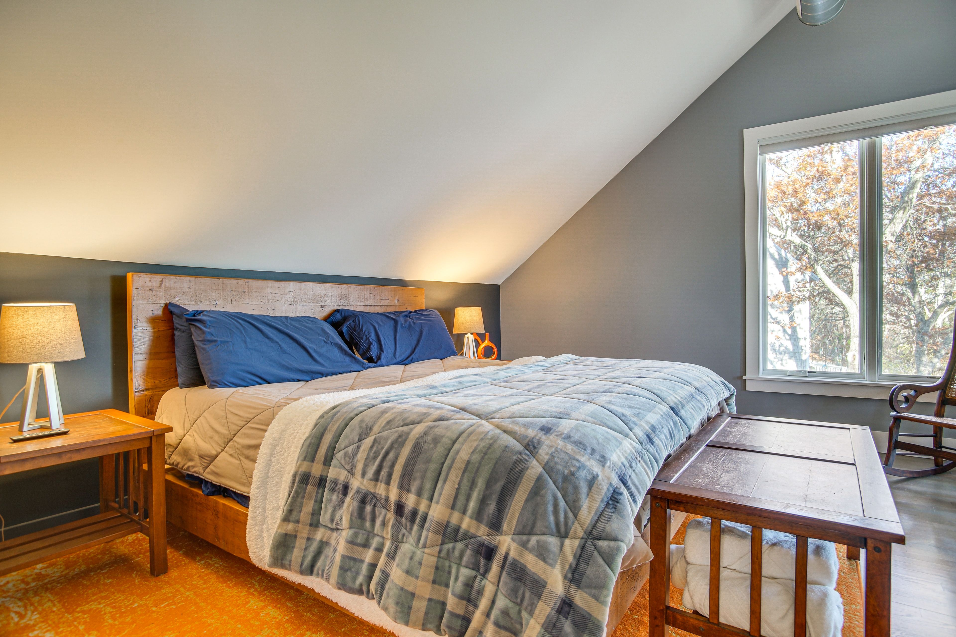 Bedroom 4 | King Bed | Deck Access  | Upper Floor