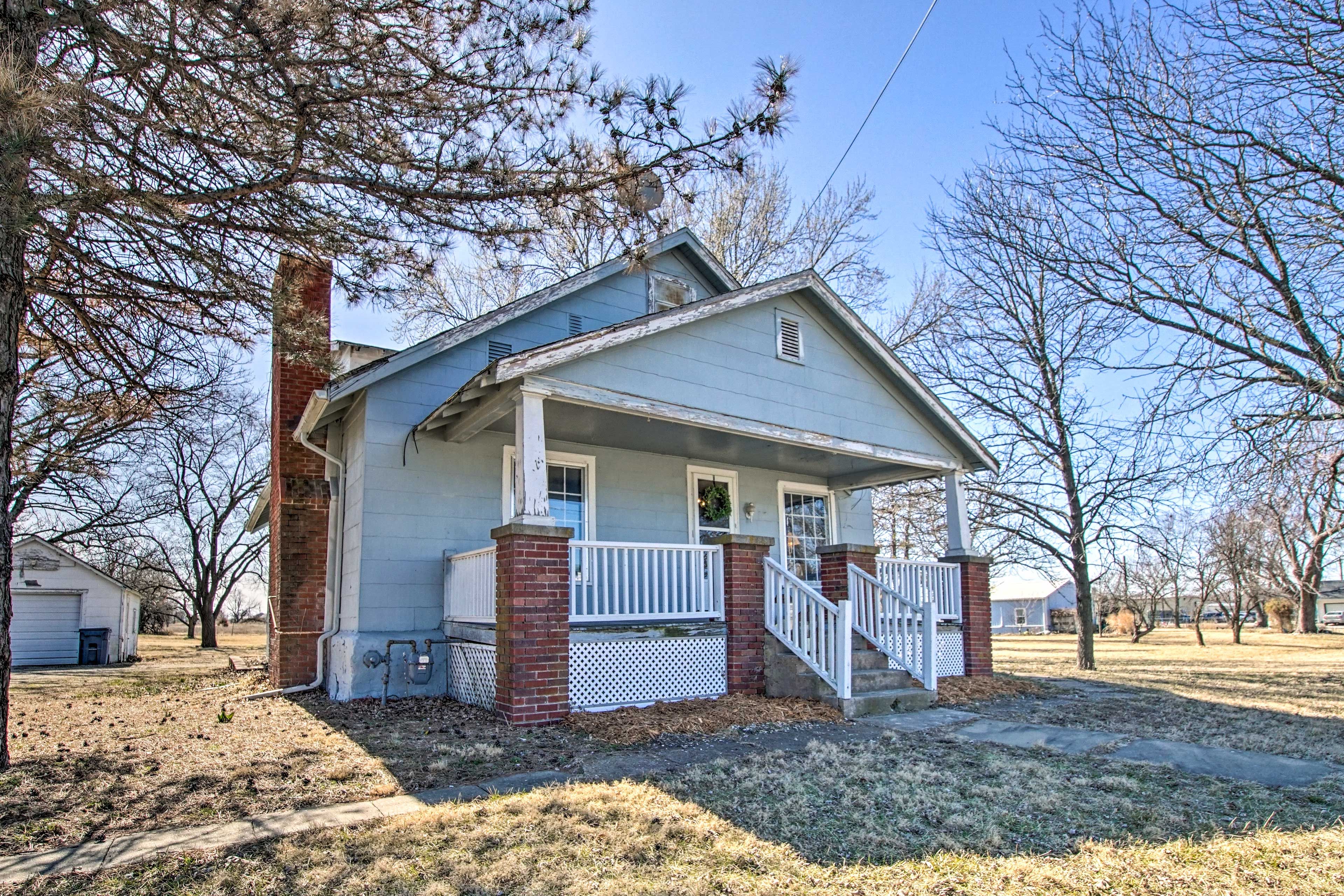 Exterior | Spacious Yard | Covered Porch
