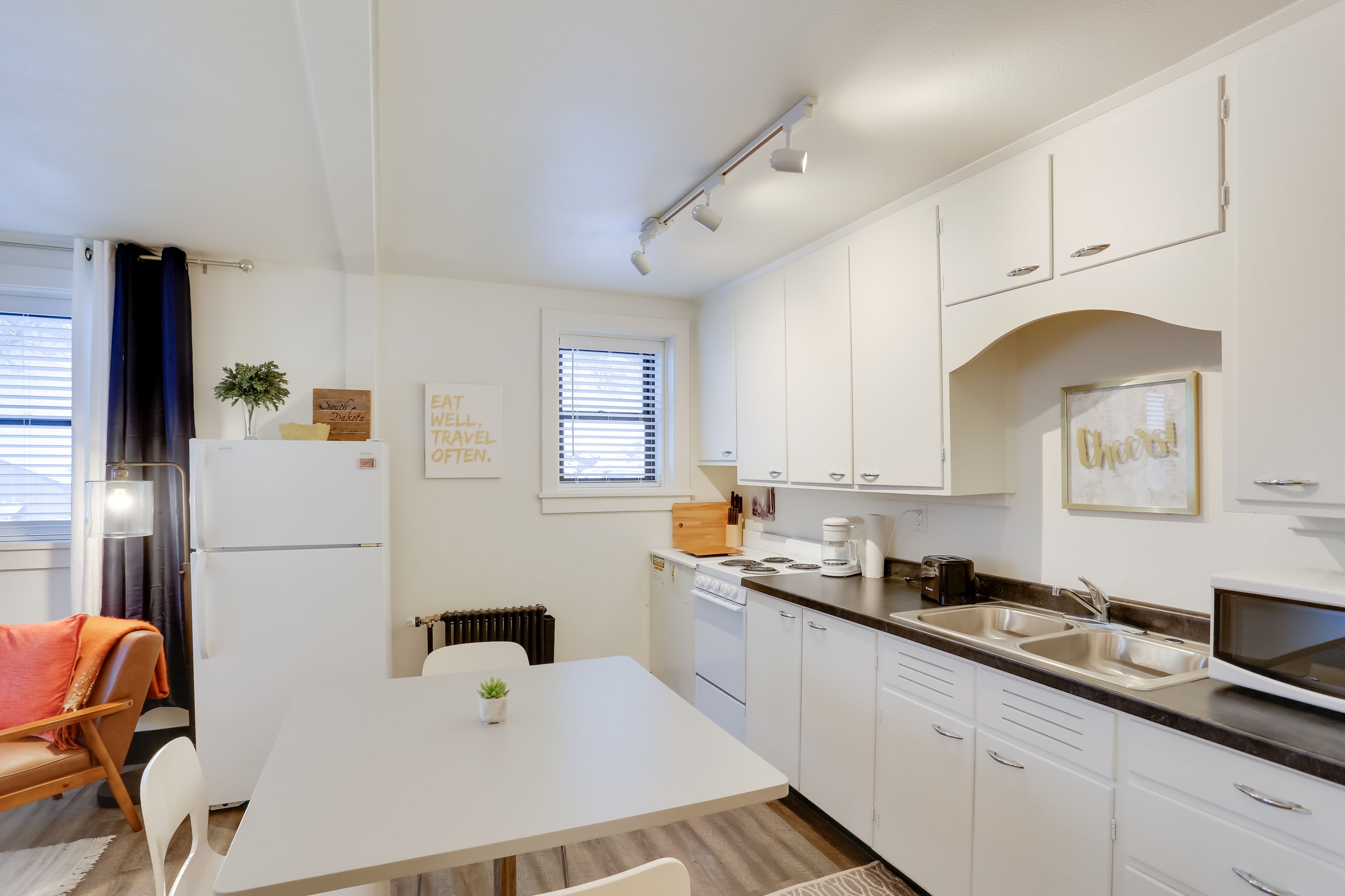 Kitchen | Coffee Maker | Spices